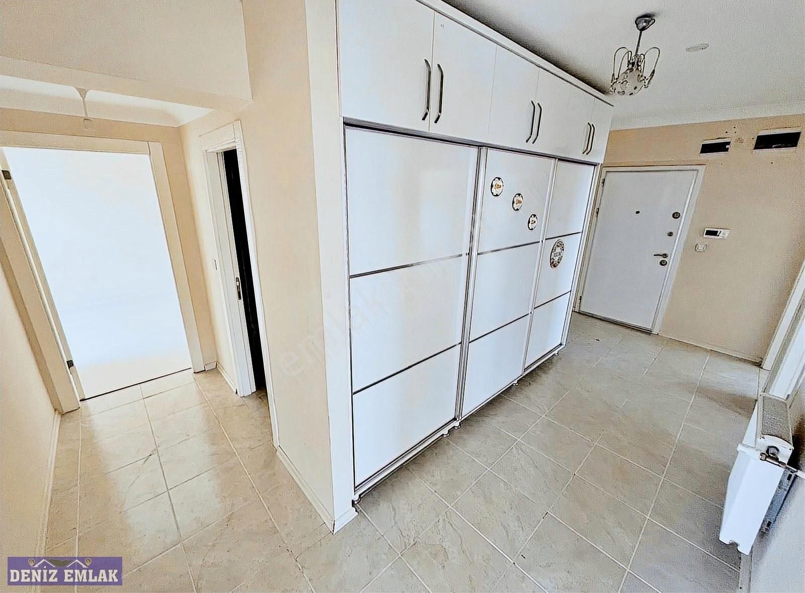 Denizden Site İçerisinde Merkezi Konumda Kuruş Masrafsız 3+1