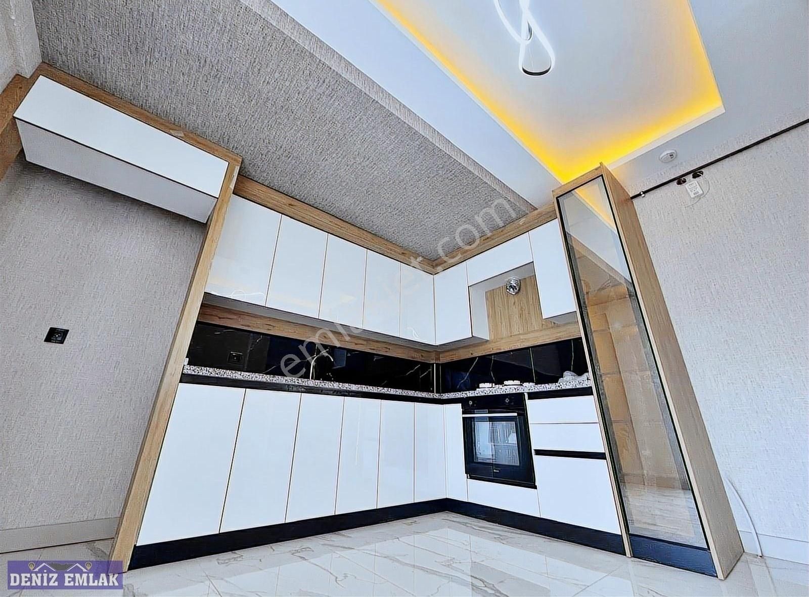 **denizden Mendereste Kat Cephe Seçenekli Ultra Lüks Sıfır 3+1**