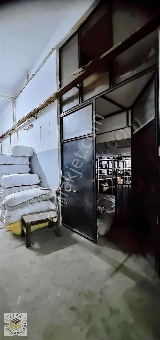 B.paşa Vatan Mah. Sanayide Site İçerisinde 156m² Kiralık İş Yeri