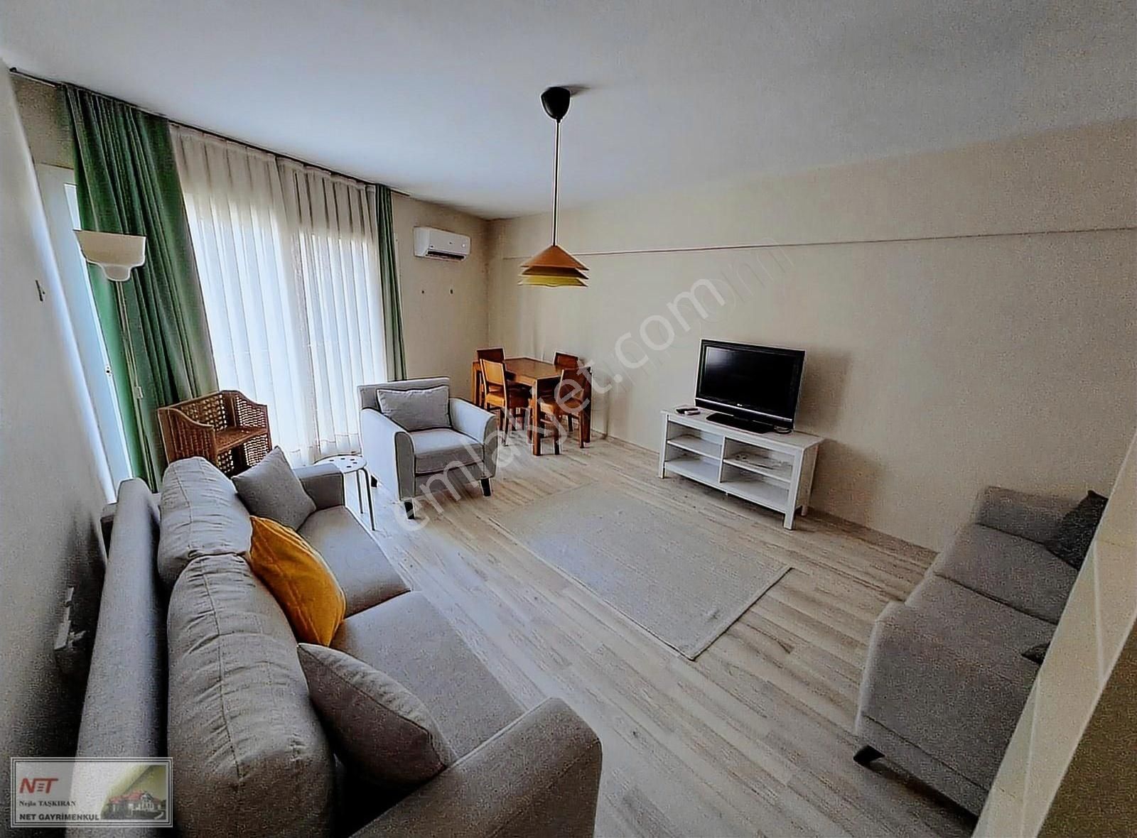 Karşıyaka Sahil De Full Eşyalı Arakat Tadilatlı Temiz Geniş 2+1