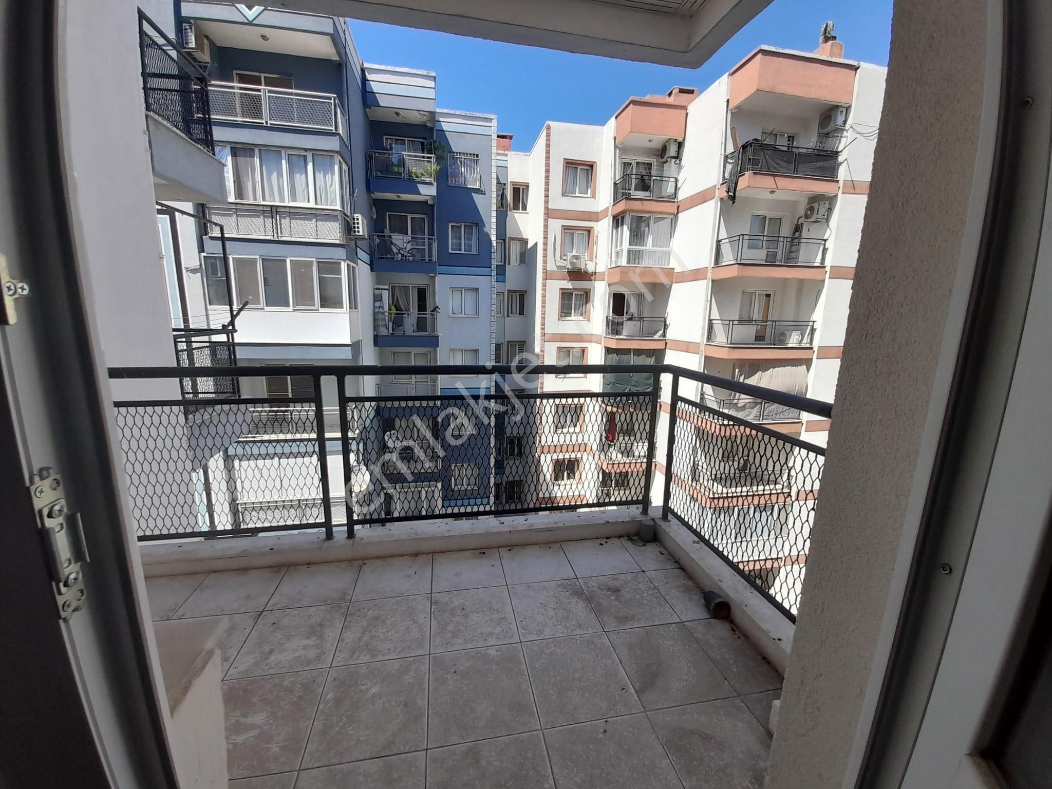 Torbalı Mahallesi’nin Kalbinde, 3+1 Full Eşyalı Kiralık Daire!