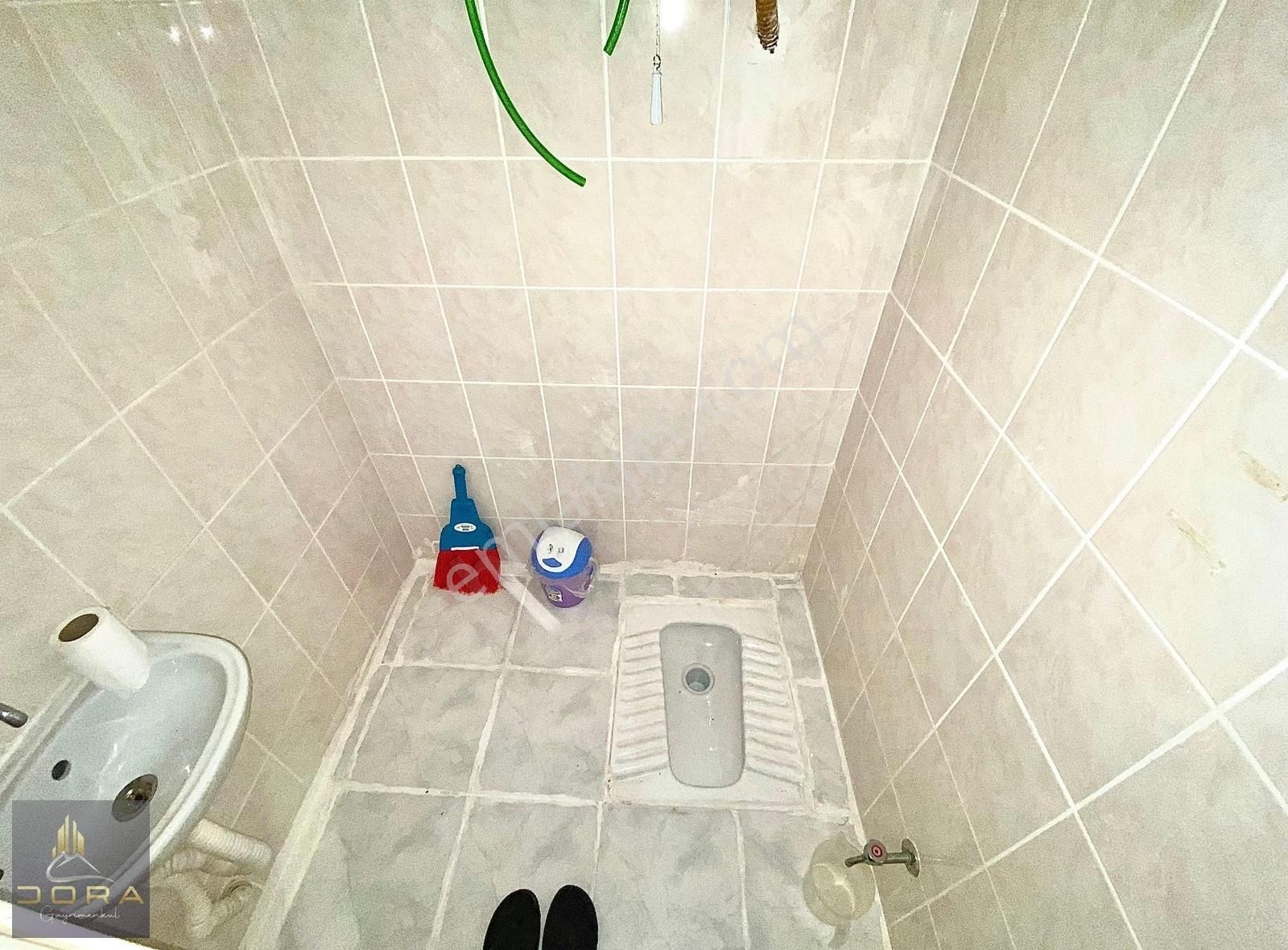 Dora'dan Doğalgazlı Asansörlü Ön Cephe 3+1 Kiralık Daire