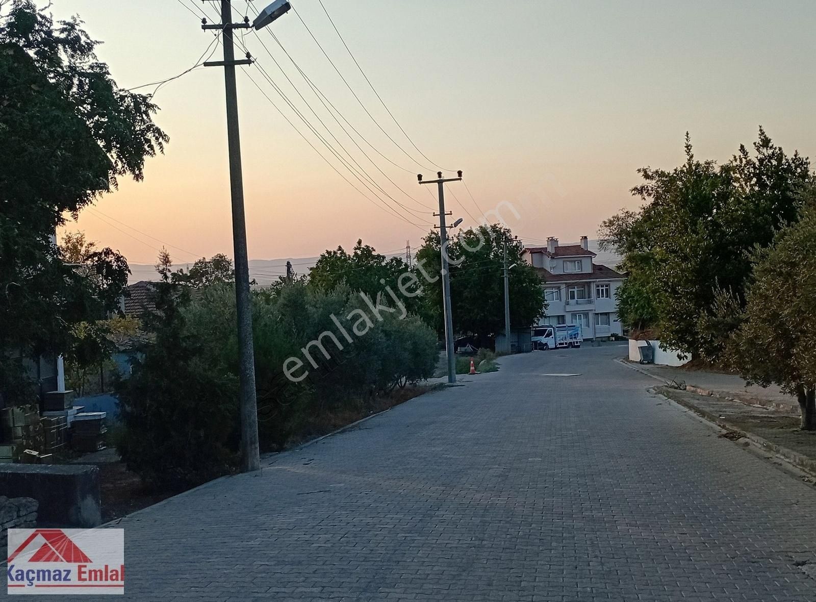 Gelibolu Kavak Köy, Köy Merkezinde Müstakil Ev-arsa - Görsel 5