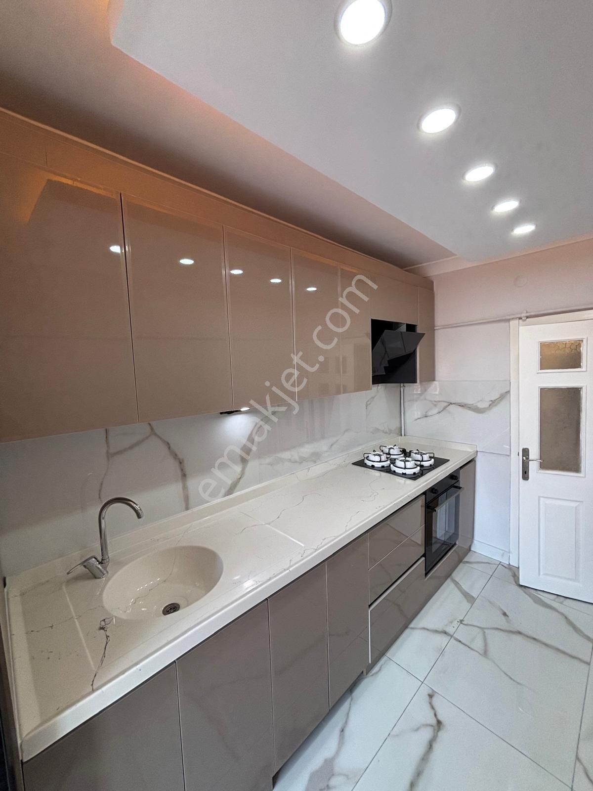 Andiçen De 4+1 Kapalı Teras Dublex Daire