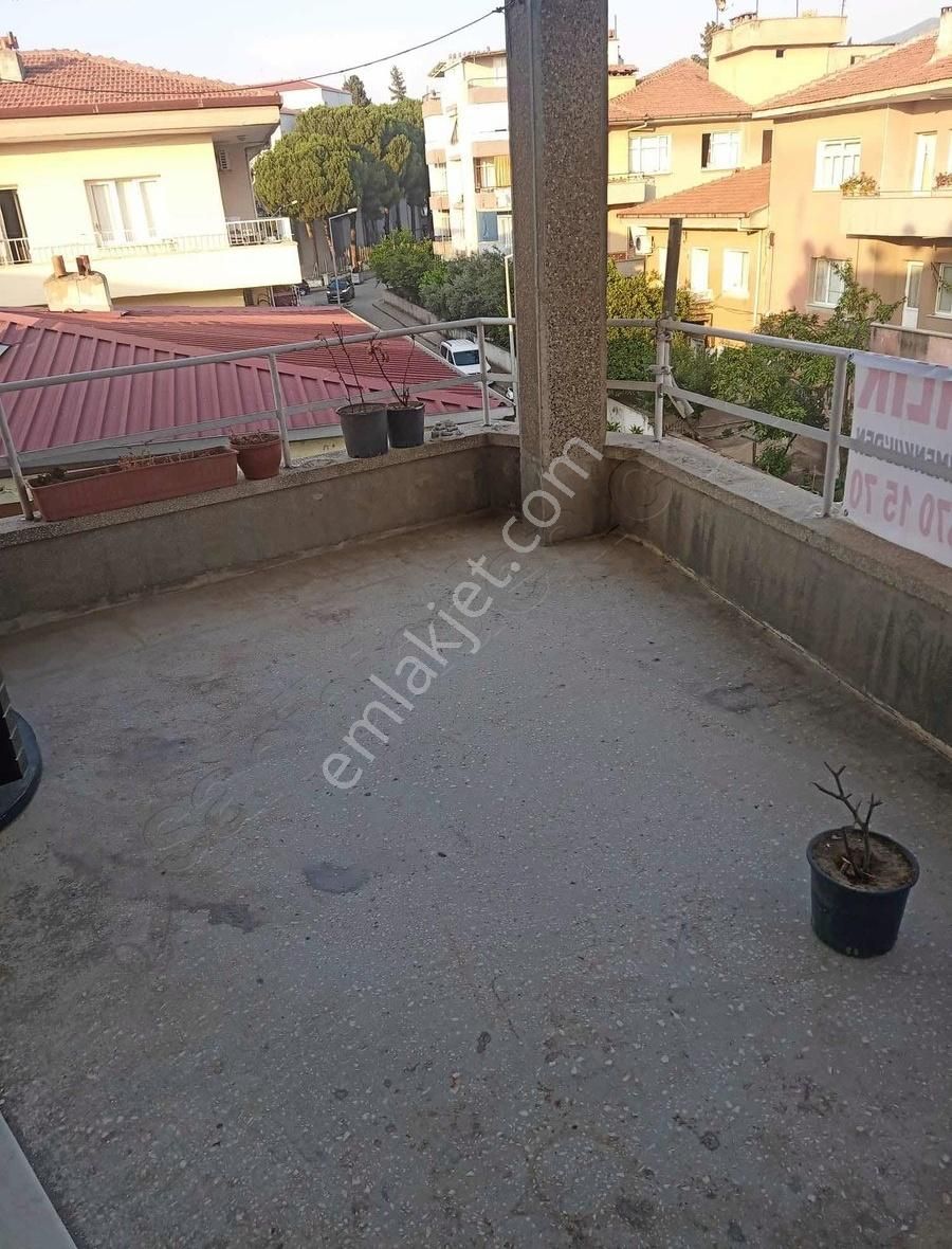 Akyörük Gayrimenkulden Satılık Çarşı Merkeze Yakın 2+1 Daire
