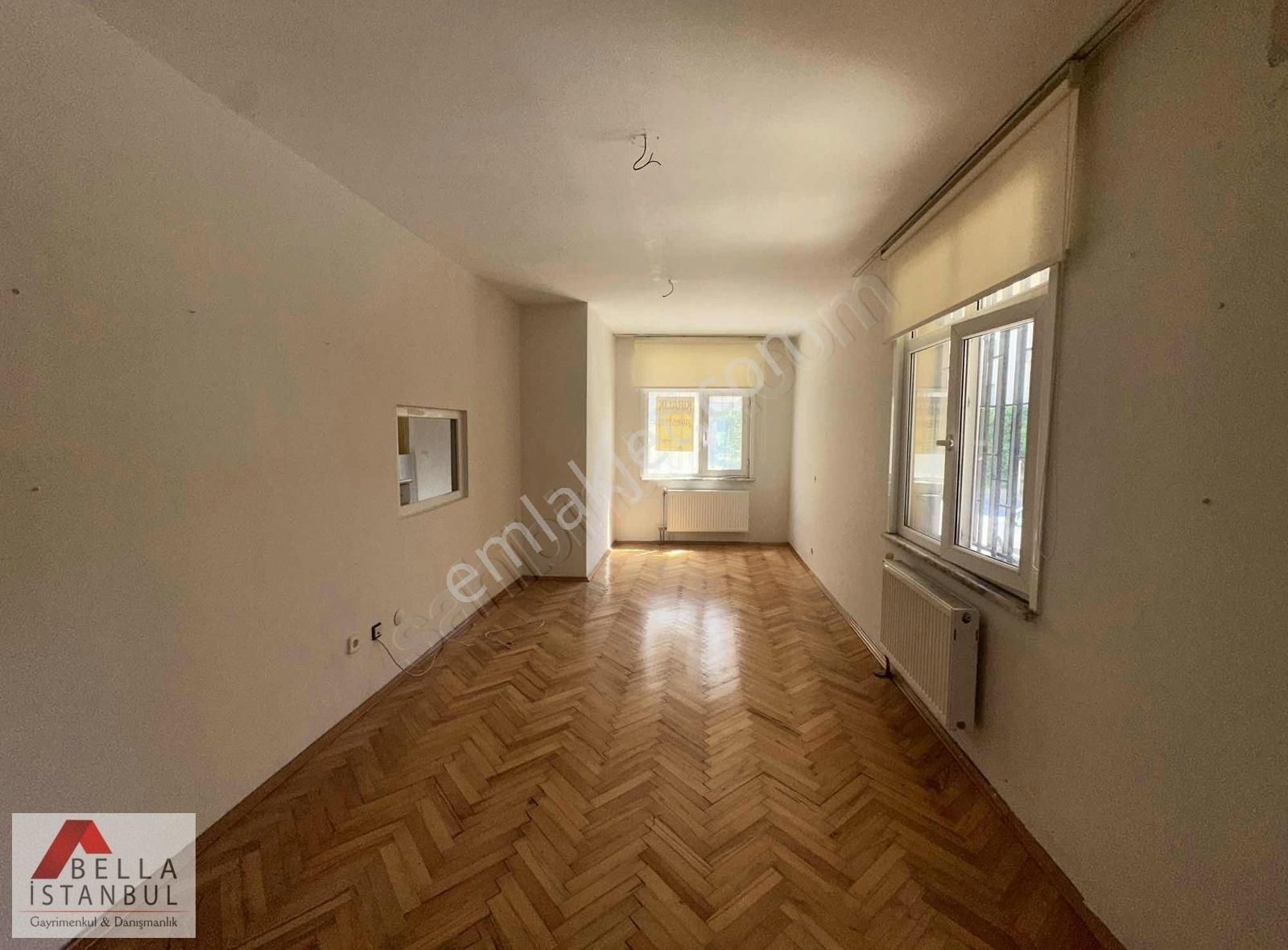 Ataşehir Barajyolu Caddesi'nde 2+1 Kiralık Daire, Boş