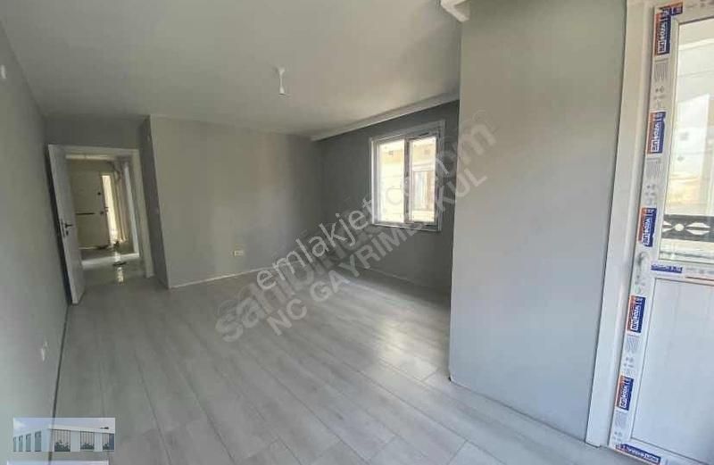 Yenidoğan Veyselkarani Cad.üzerinde Dubleks 4+2 Fırsat Daire