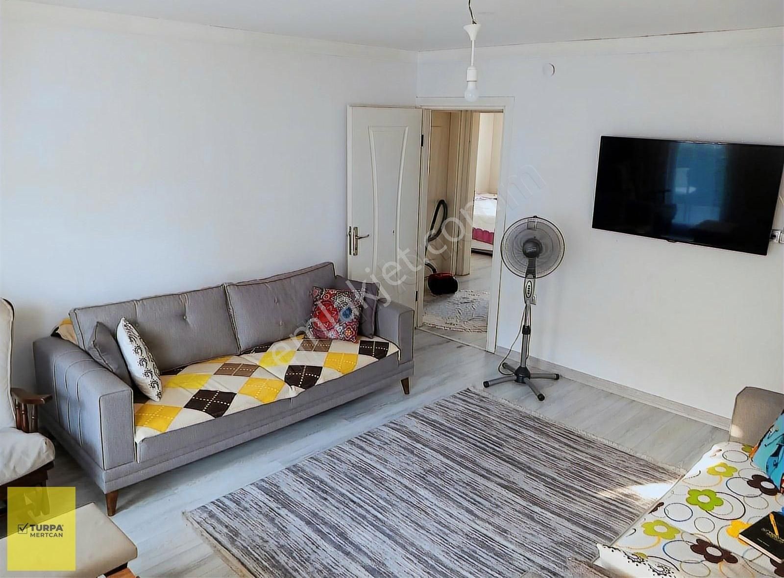 Buca Göksu'da Geniş 2+1 Full Eşyalı Kiralık Daire