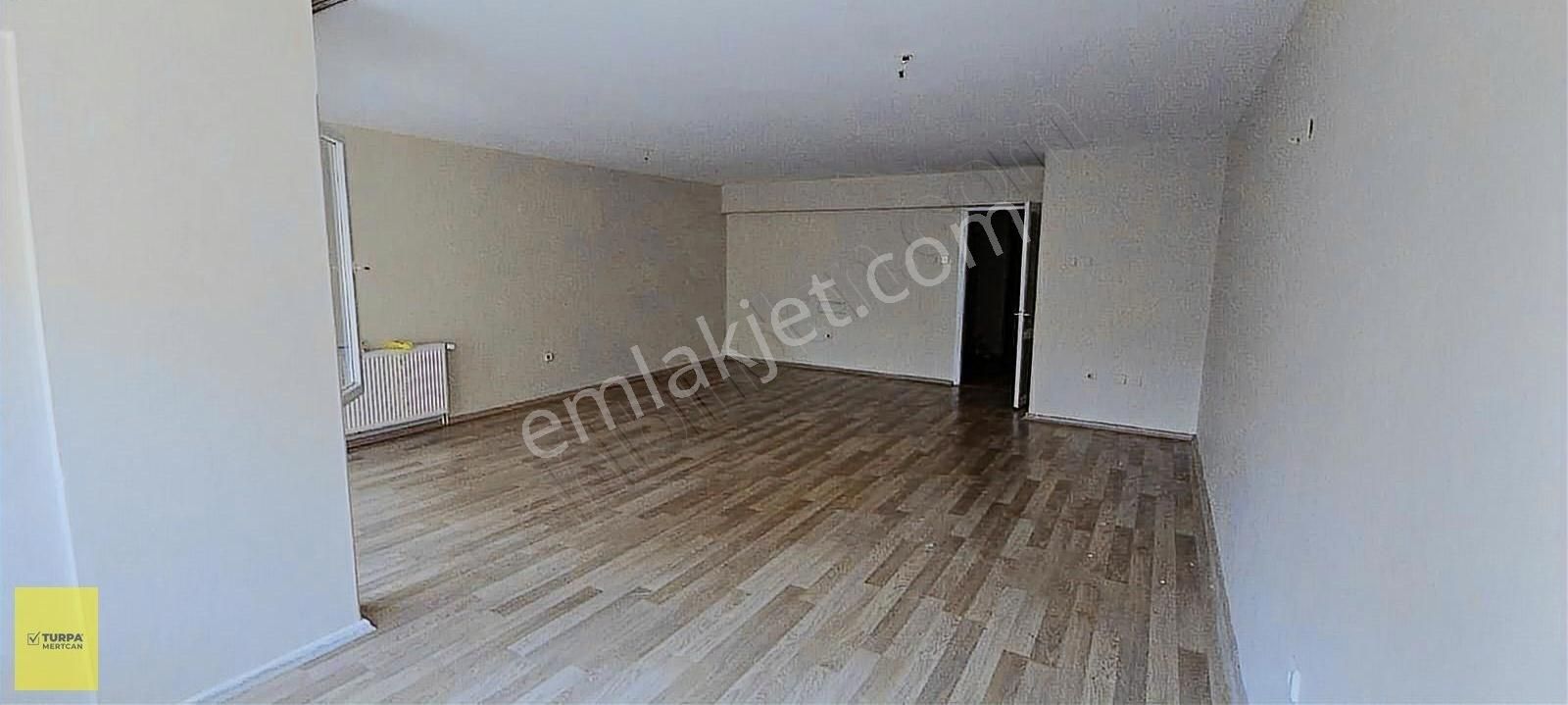 Üçkuyular M.ali Akman Da Kiralık 3+1 Daire