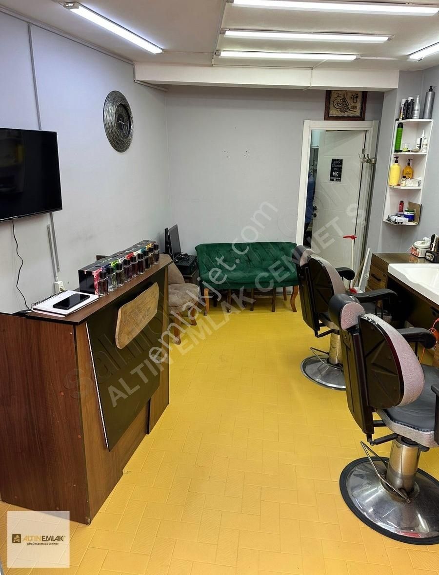 Tansel Caddesinde Devren Satılık Fırsat Kuaför Dükkanı - Görsel 23