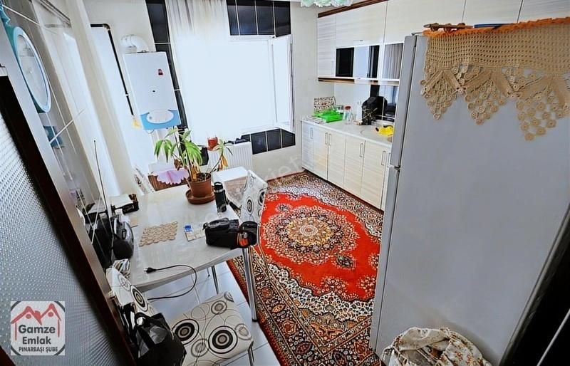 Gamze Emlak'tan 2+1^^yeni Bina^^y. Giriş'te Daire Fırsatı!!!