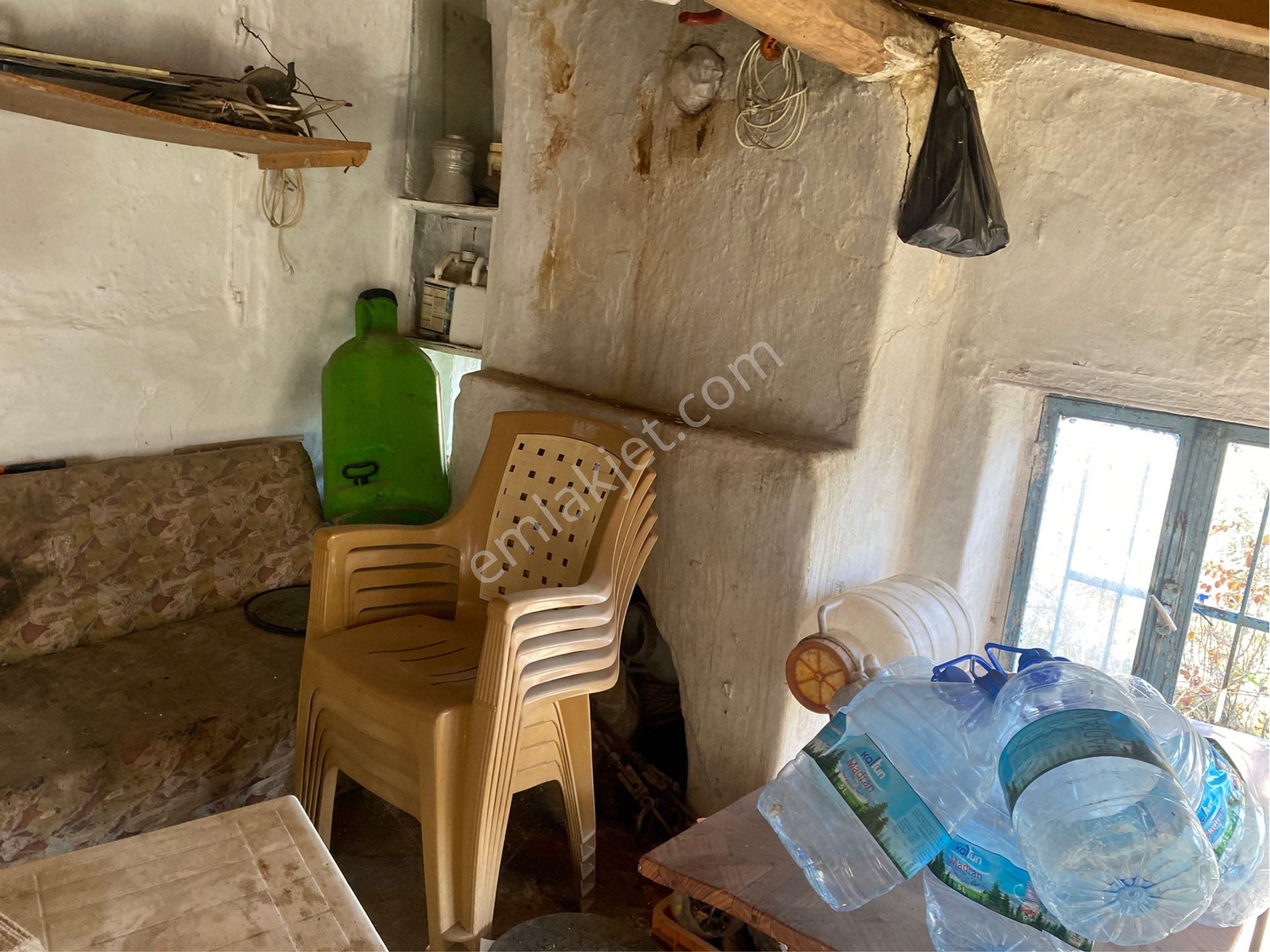 Söke Avşar Köyünde 1 Dönüm İçinde Köy Evi - Görsel 14