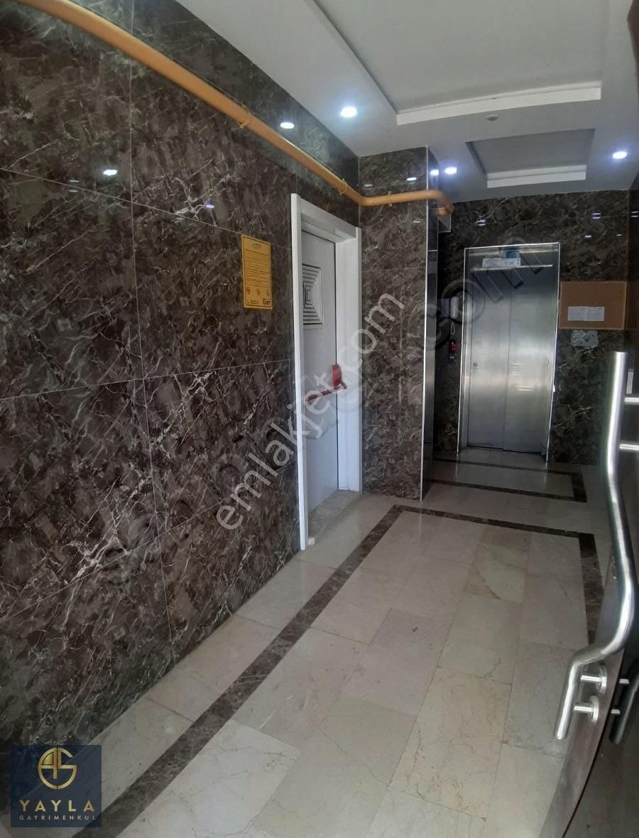 Yayla Gayrımenkul Kıralık 2+1 Süper Daıre Kıbrıs Caddesınde