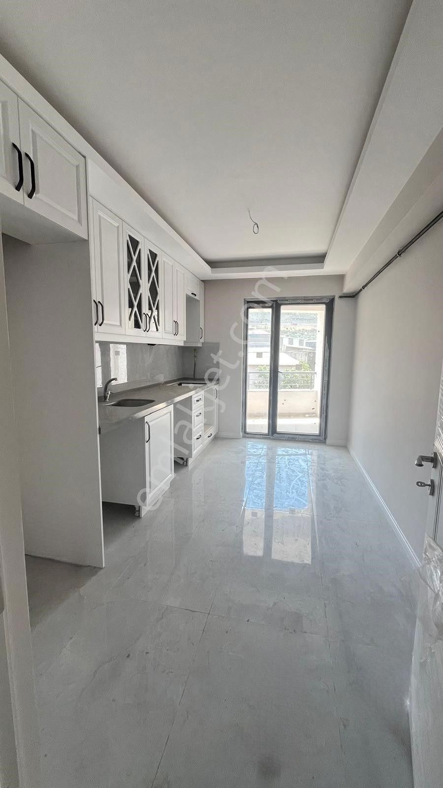 Gemlik Özdilek Civarı Sıfır 2+1 Satılık Daire