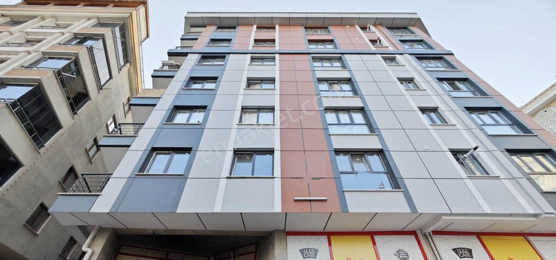 Bahçelievler Devlet Hastanesi Yakını 3+1 Krediye Uygun Geniş Ara Kat