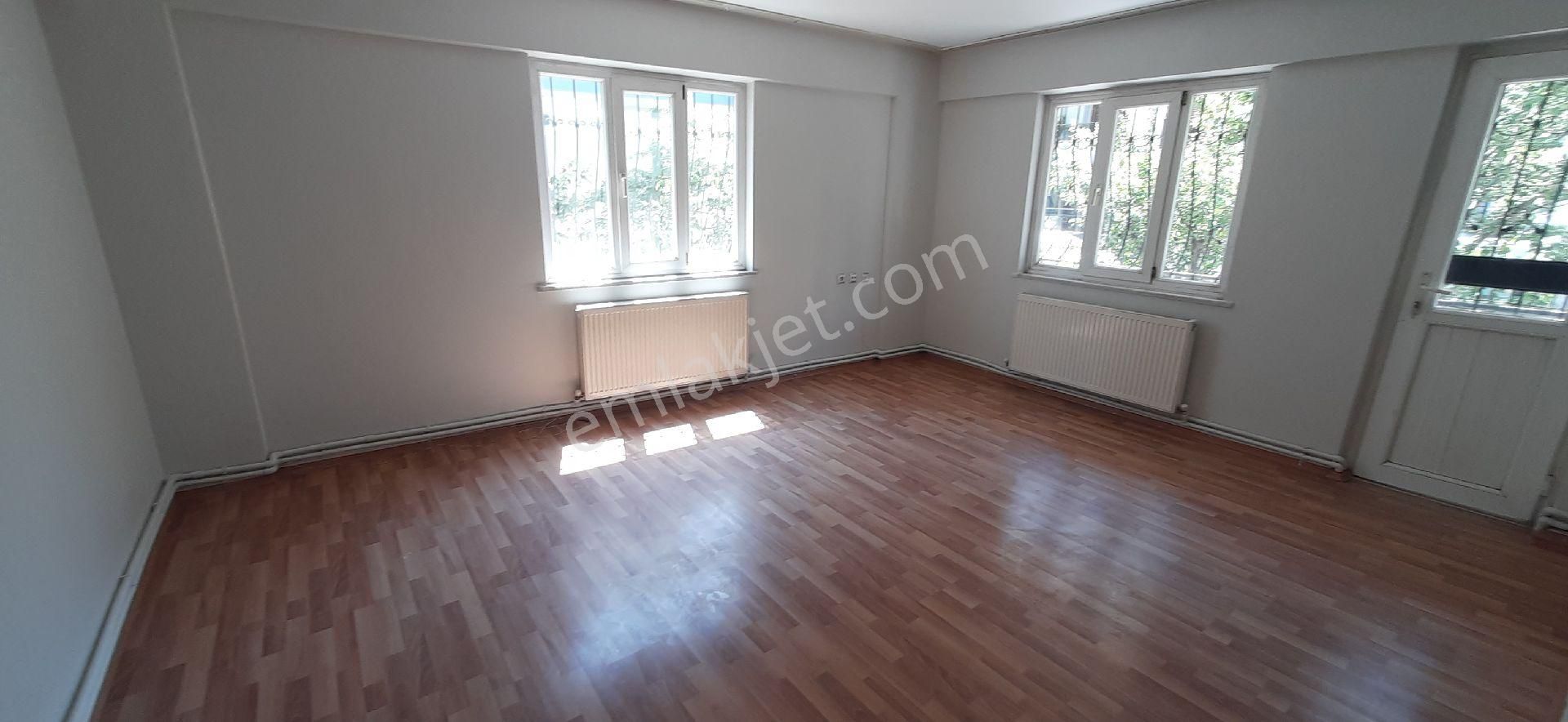 Manisa Akhisar Ulucami Mah.❗️giriş Katı Cumartesi Pazarına Yakın Kiralık 3+1 Daire 15.000tl