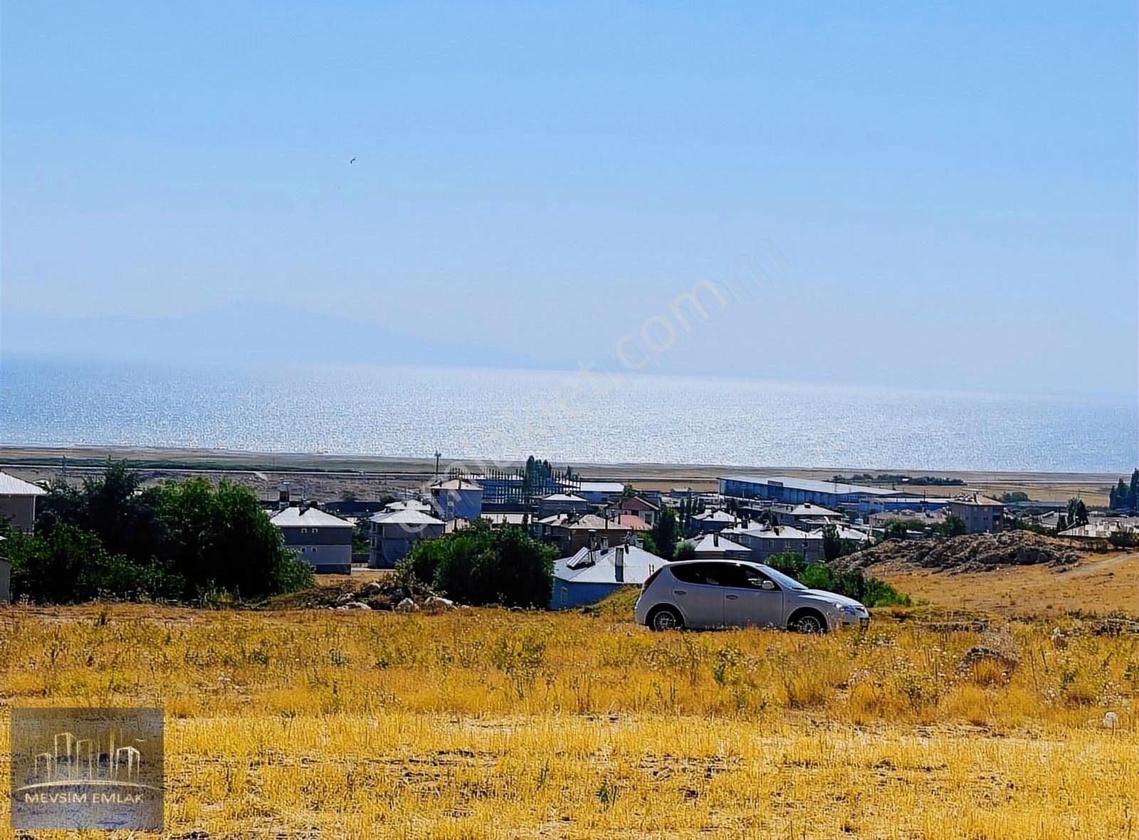 Van Gölü Manzaralı Arsamızı Satıyoruz