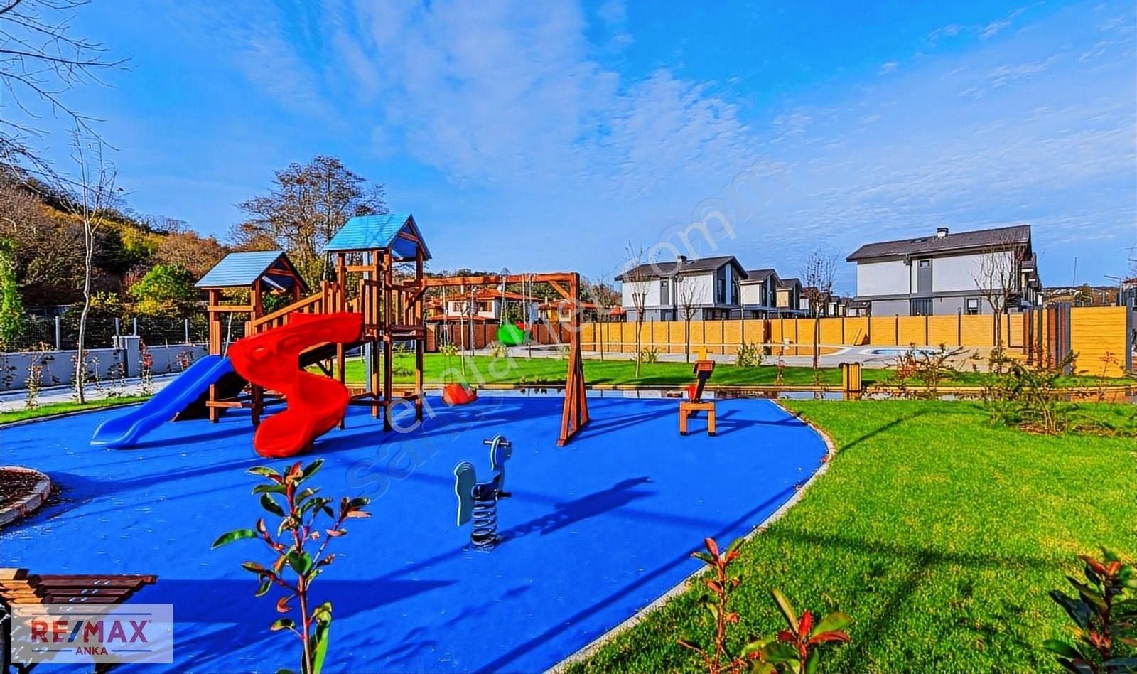 Remax Anka'dan Site İçerisinde A Plus 6+1 Satılık Villa - Görsel 3