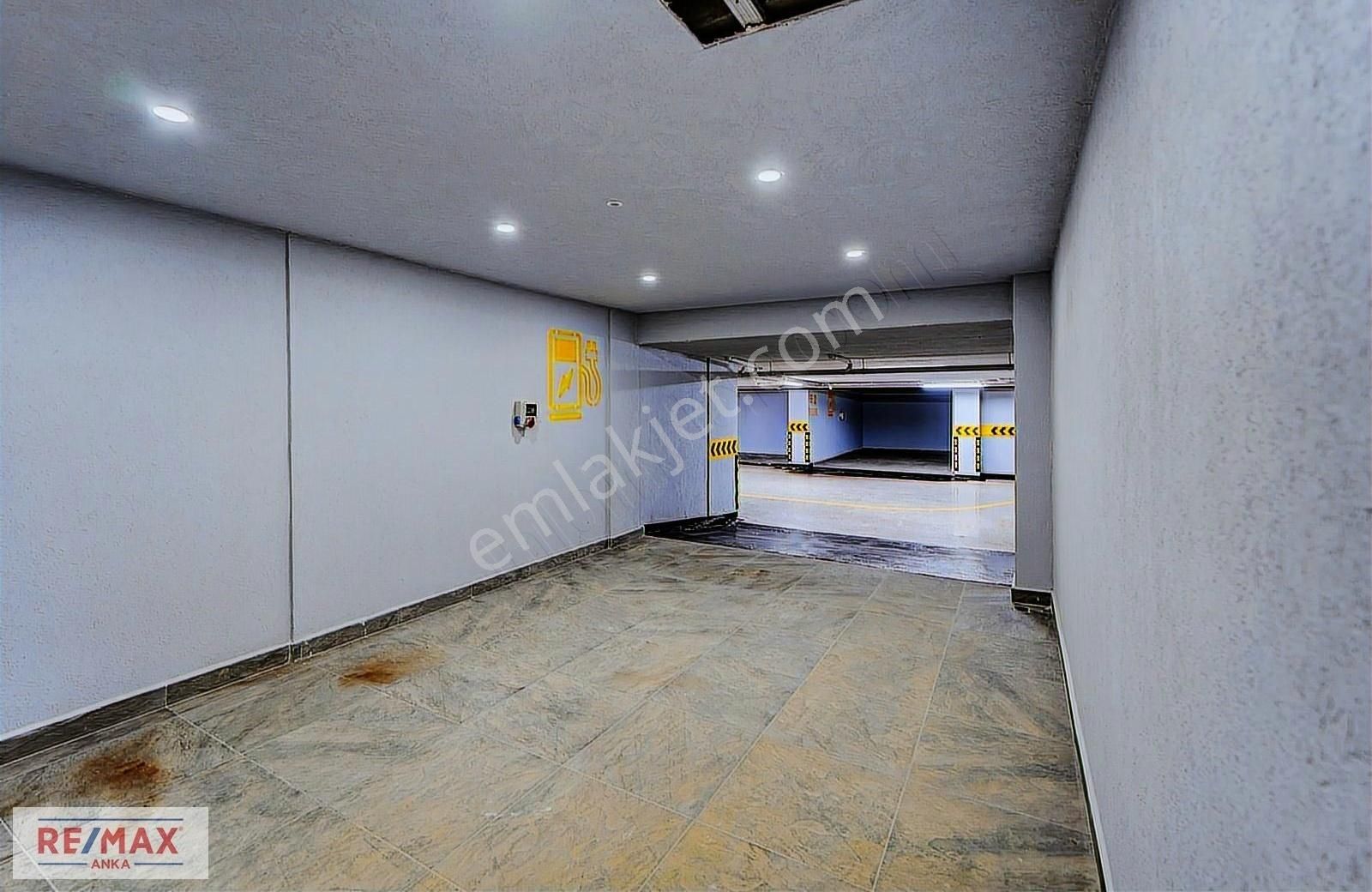 Remax Anka'dan Deniz Manzaralı Ultra Lüks Kiralık 5+1 Villalar
