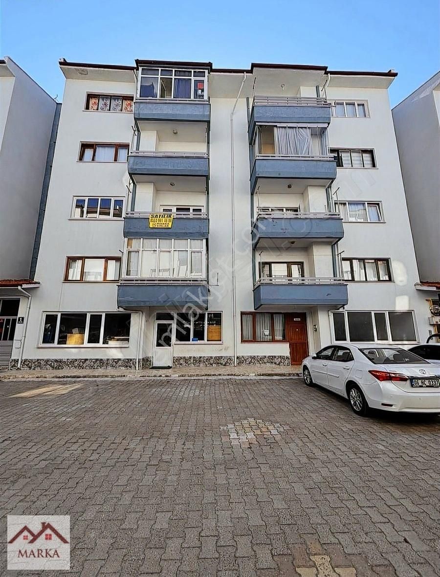 Mükemmel Konum Ayvasıl Sitesi'nde Geniş 3+1 Daire, Ara Kat