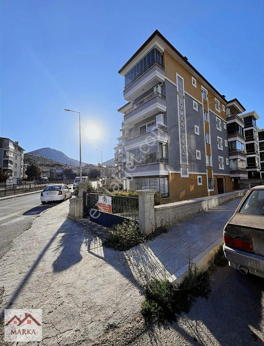 Hazreti Ömer Camii Yanında Temiz Eşyalı Kiralık Geniş 1+1 Daire