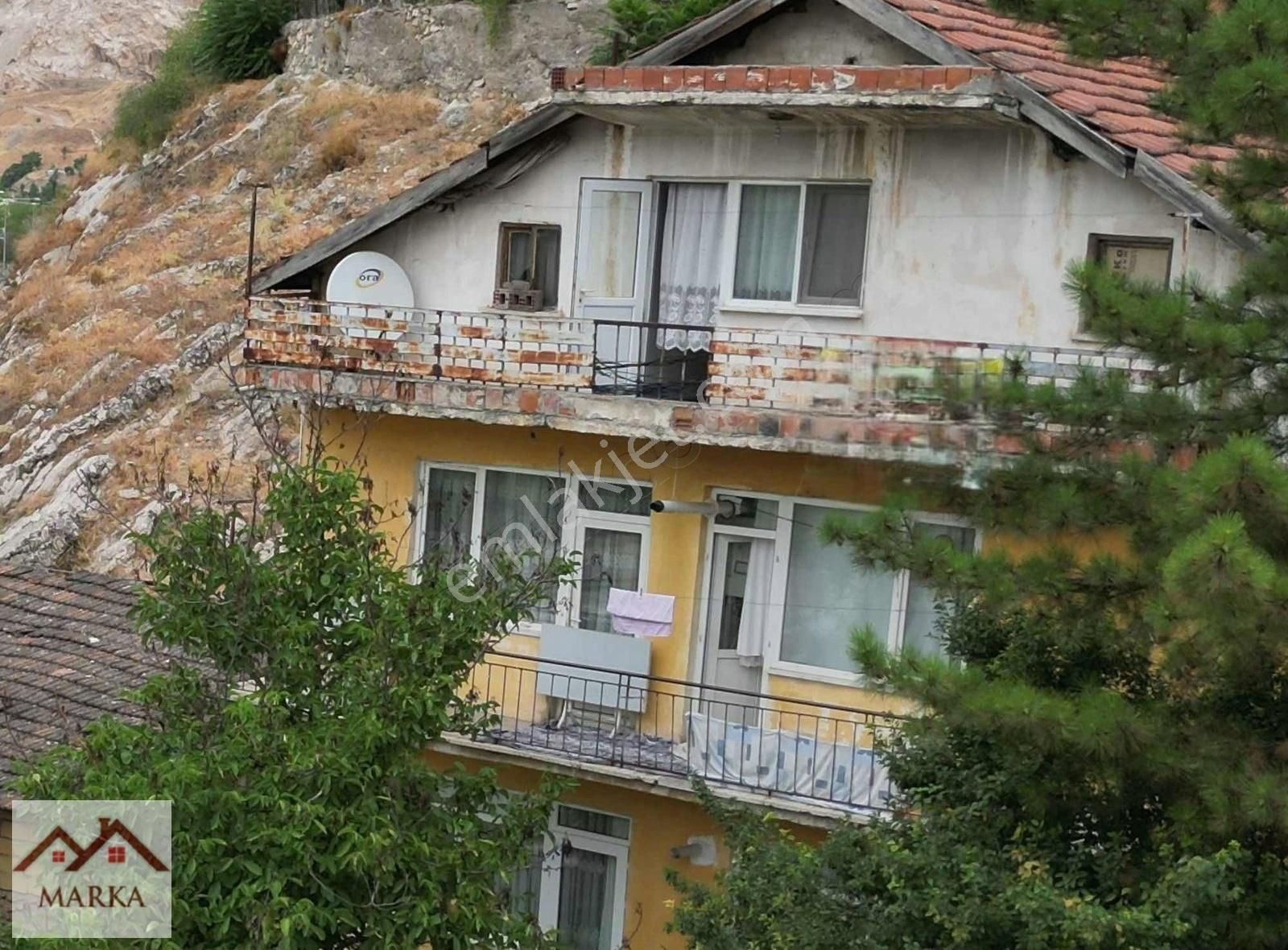 ***marka Emlak'tan Şehrin Nabzı Bu Arsada***