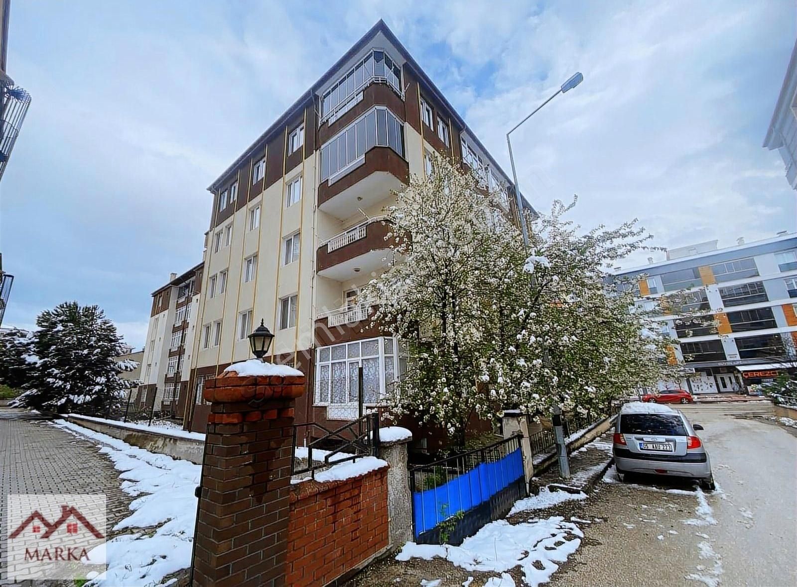 Marka Emlak'tan Bahçelievler Mah. Satılık Fırsat 3+1