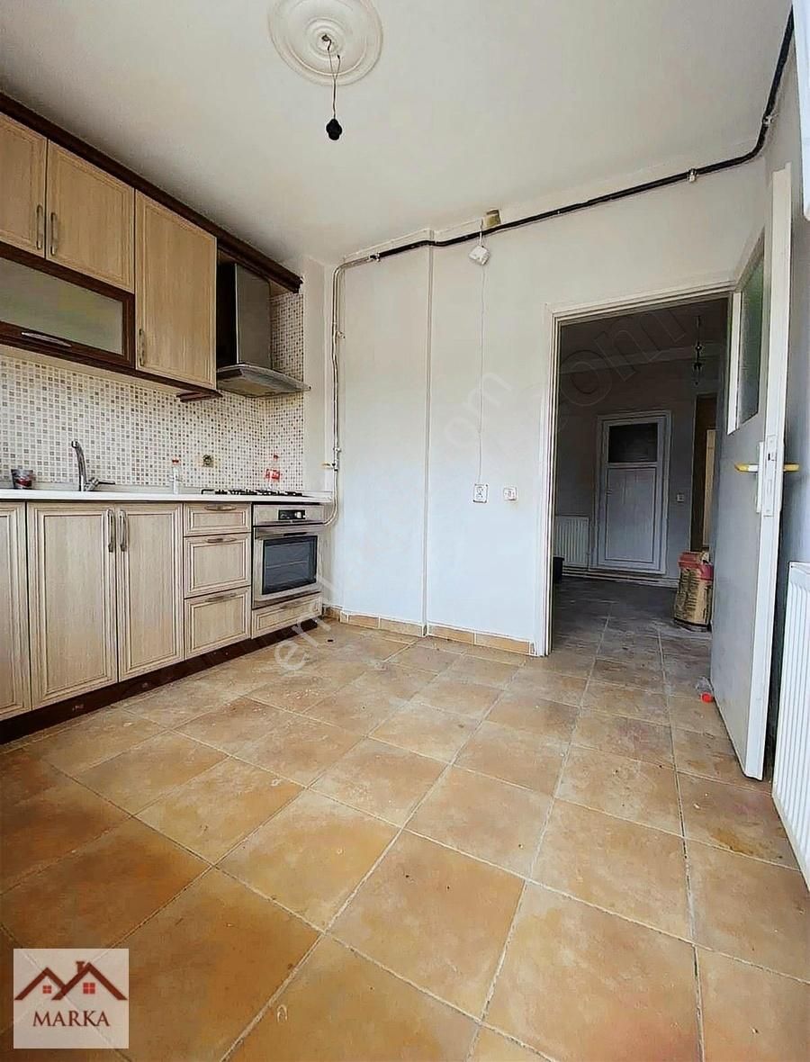 Ataşehirin En Güzel Konumunda Kiralık Uygun 2+1 Daire