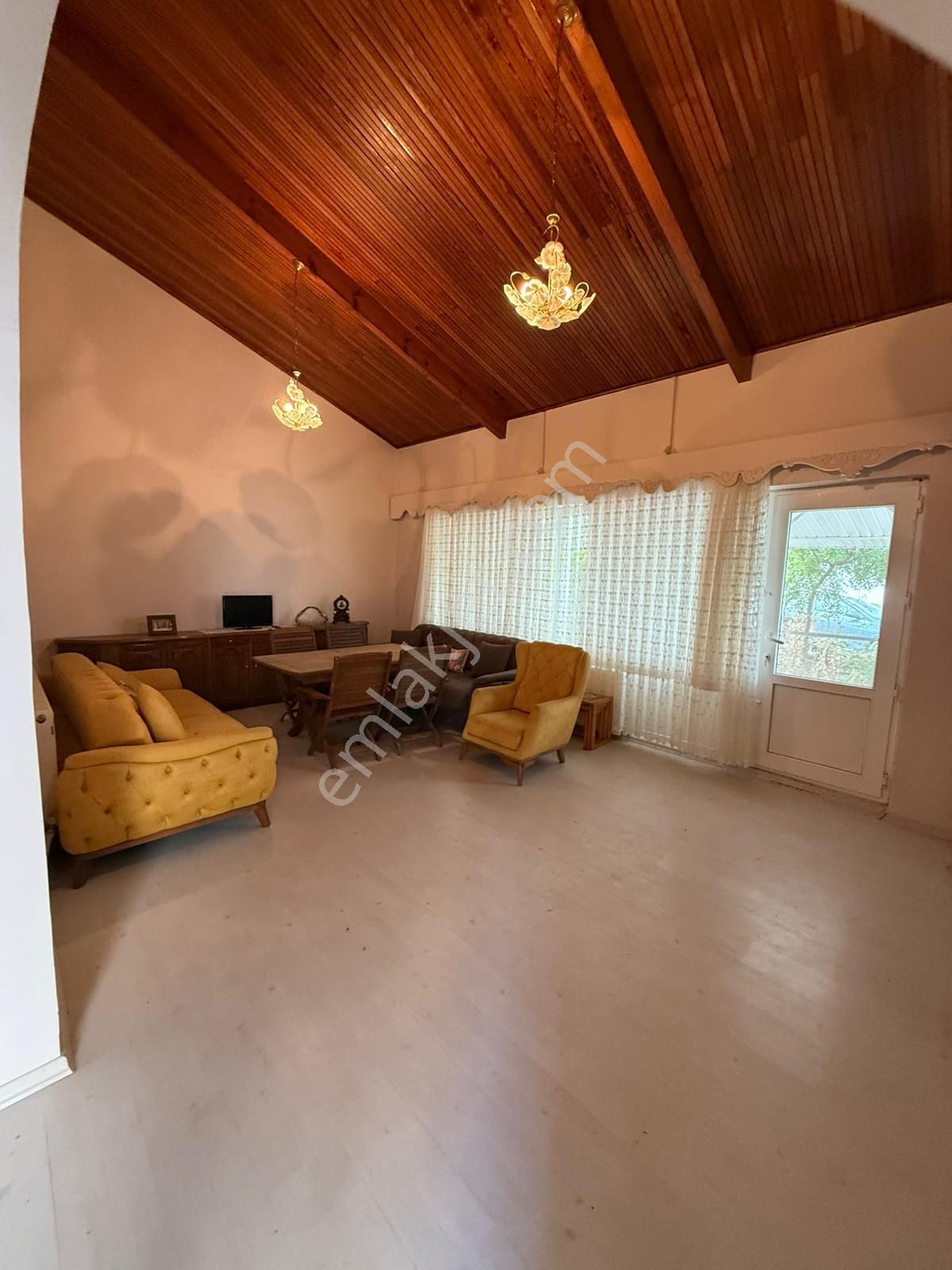 Sılıvrı Selımpaşa’da Plaja Yakın Şömınelı 3+1 Dubleks Vılla Satılık! - Görsel 11