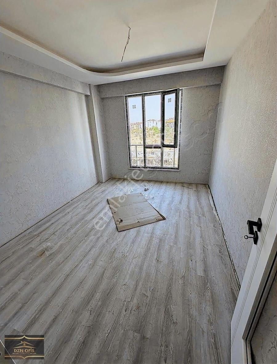 Fetih Caddesi Yakını Adasen Konaklarında Arakat Lüx 3+1 Daire - Görsel 13