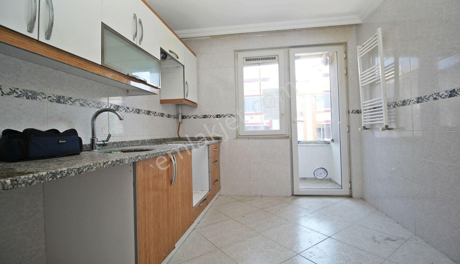 Güven Emlak Tan Merkezi Konum Da Çift Balkonlu Ara Kat 2+1 Kiralık Daire