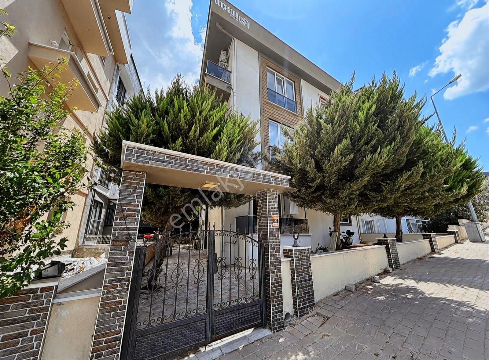 Kepez Meydanına Çok Yakın 1+1 Full Eşyalı Kiralık Daire !!