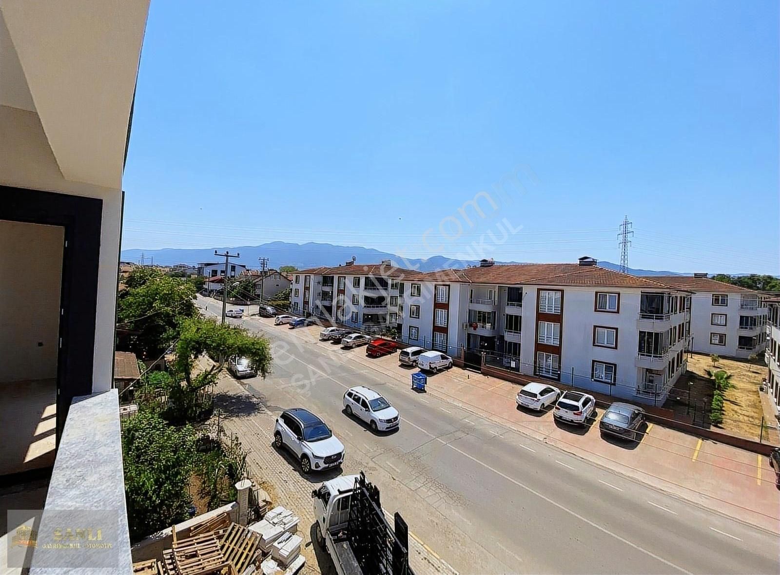 Şanlı Gayrimenkul'den Köseköy Fatih Mh. 2+1 Çatı Dubleks Daire