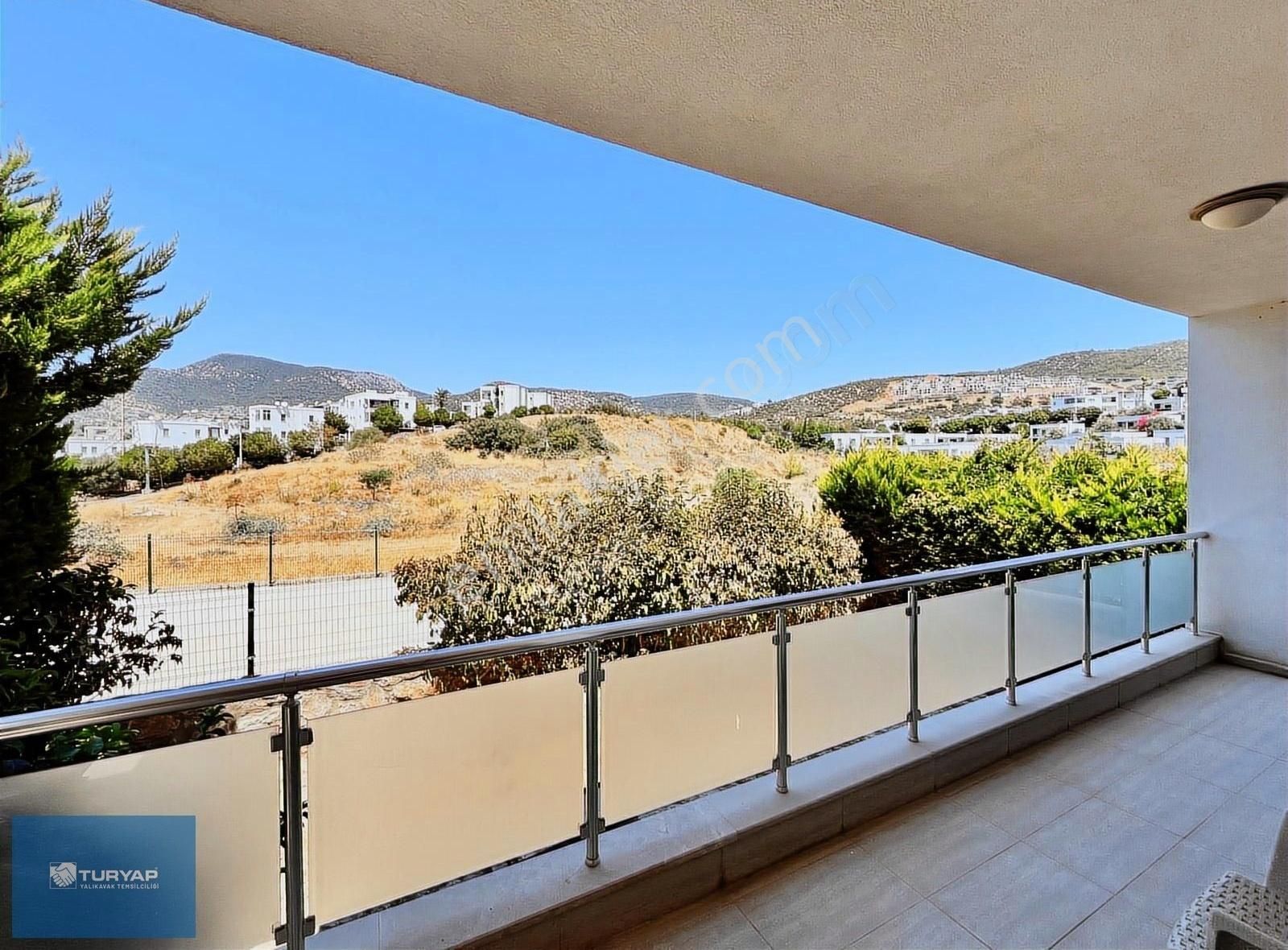 Konacık Jandarma Kavşağında Güvenlikli Sitede 3+1