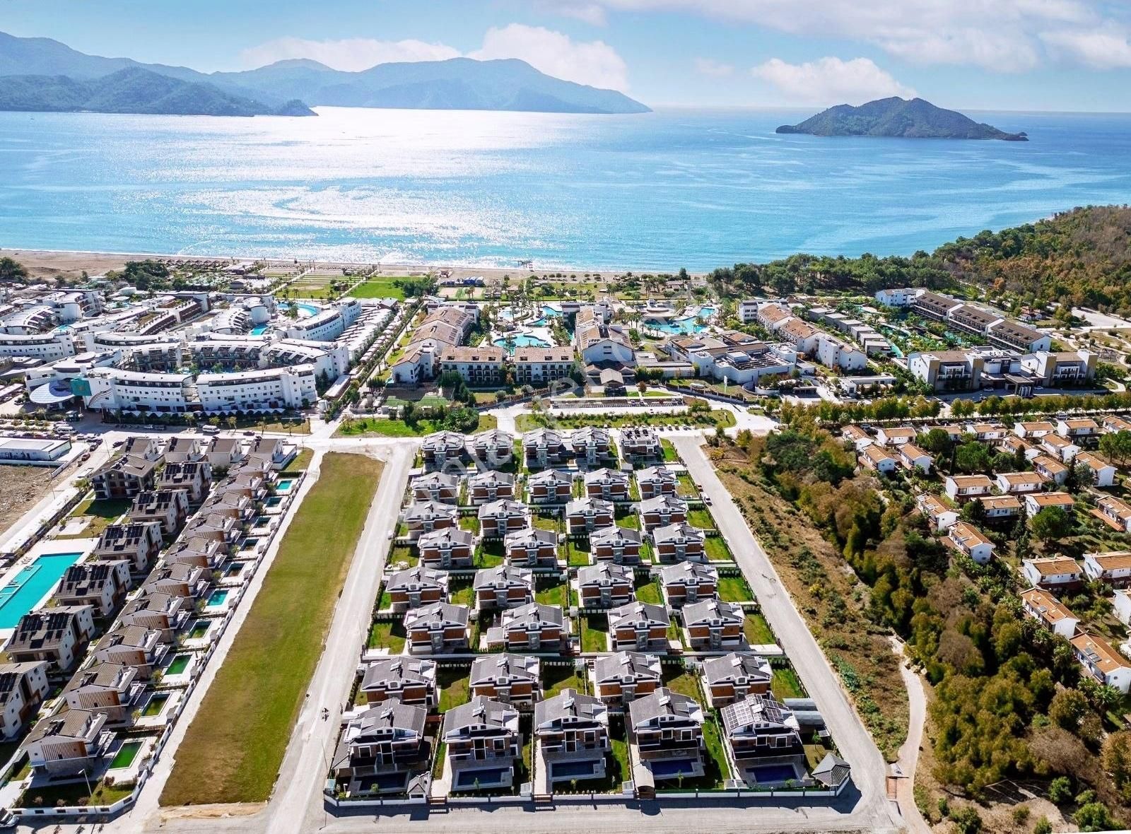 Çalış Da Sahile 300m Mesafe De Müstakil Uzun Dönem Kiralik Villa