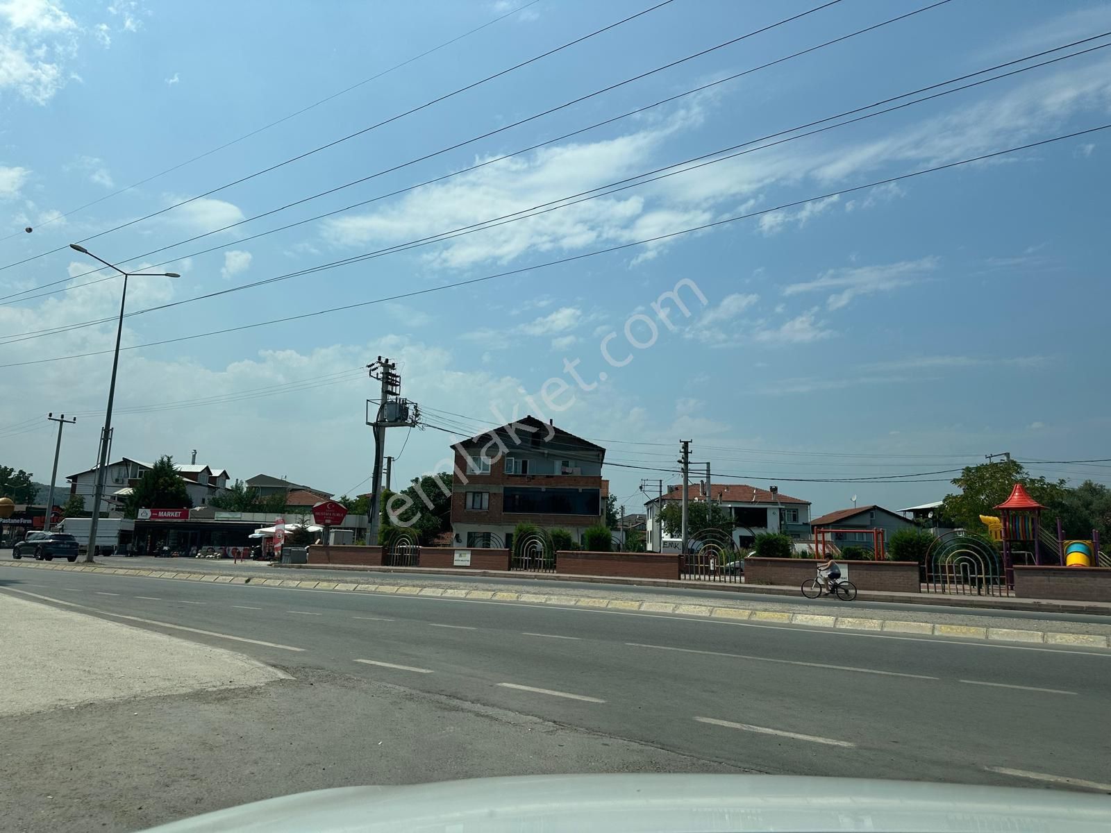 Arifiye Merkezde “açık Cepheli” 3+1 Ara Kat Mutfak Ayrı Net:125 M2 Yer Altı Otoparlı Satılık Daire - Görsel 15