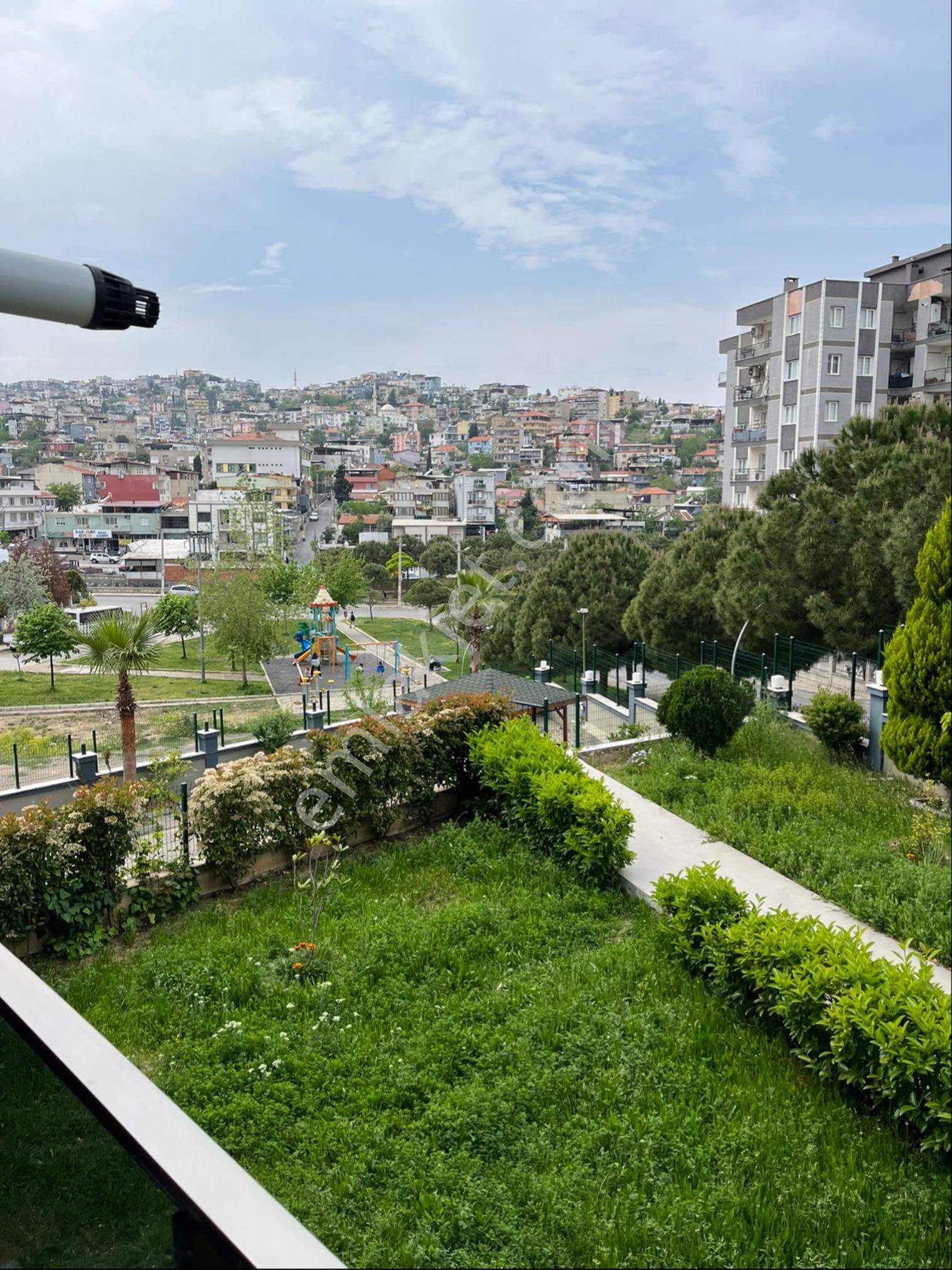 Devrim Mahallesinde Site İçerisinde Satılık Geniş Ferah Daire - Görsel 13