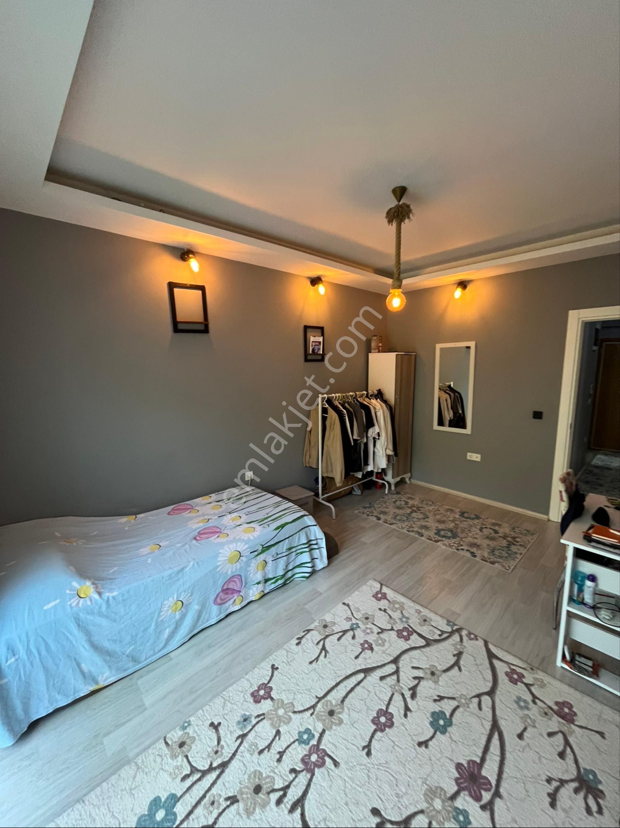 Devrim Mahallesinde Site İçerisinde Satılık Geniş Ferah Daire - Görsel 19