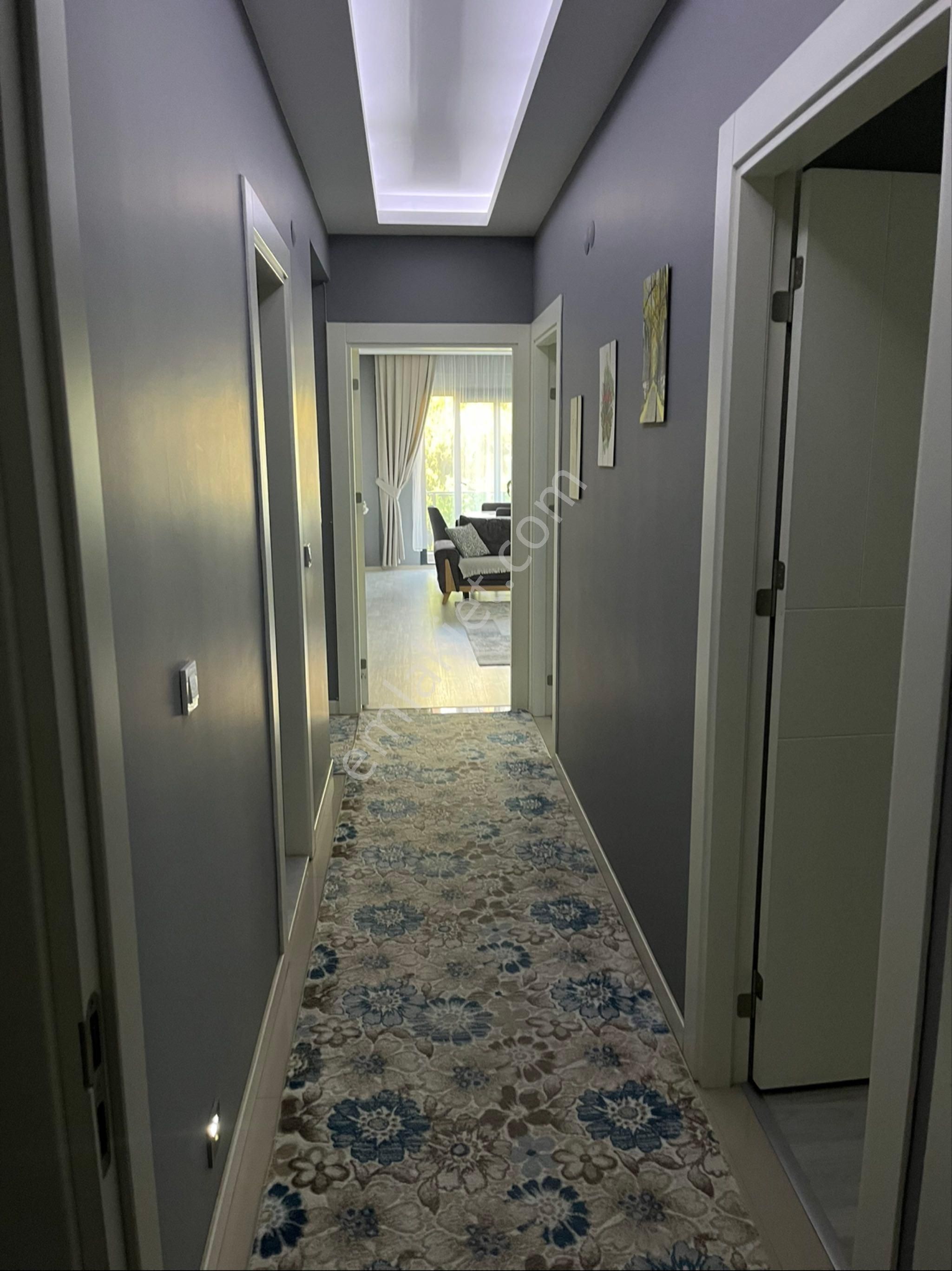 Devrim Mahallesinde Site İçerisinde Satılık Geniş Ferah Daire - Görsel 28