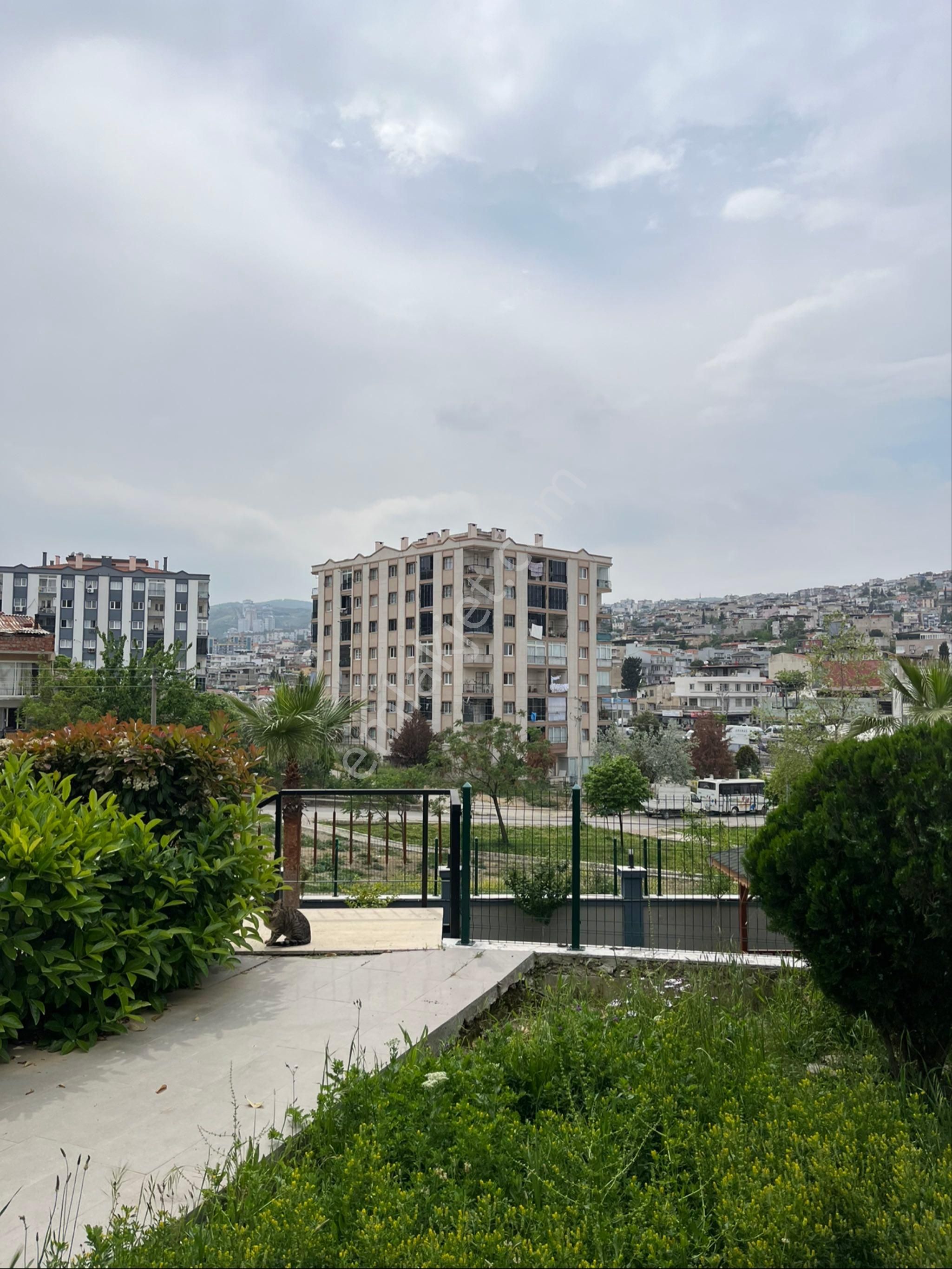 Devrim Mahallesinde Site İçerisinde Satılık Geniş Ferah Daire - Görsel 5