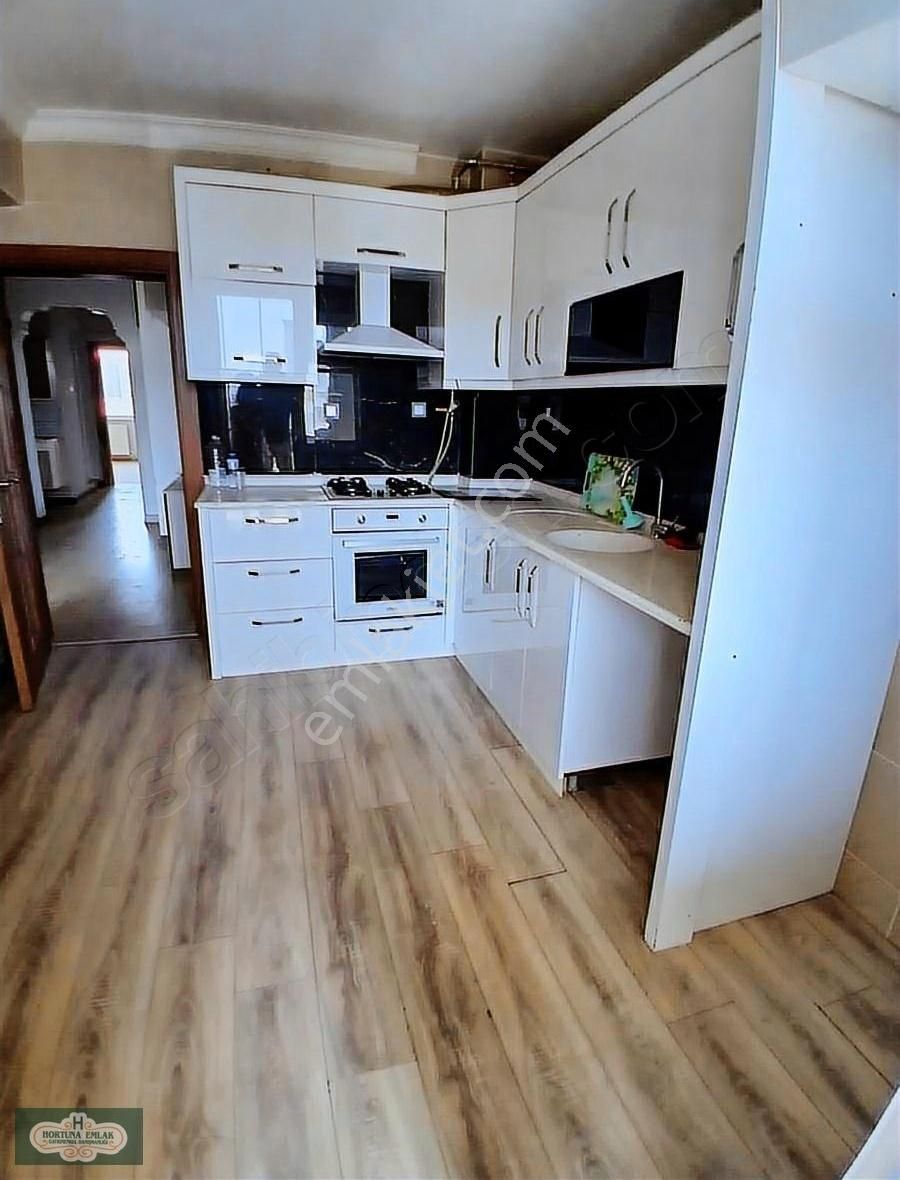 İzmir Torbalı Alpkent Mahallesinde 3+1daire Kiralık