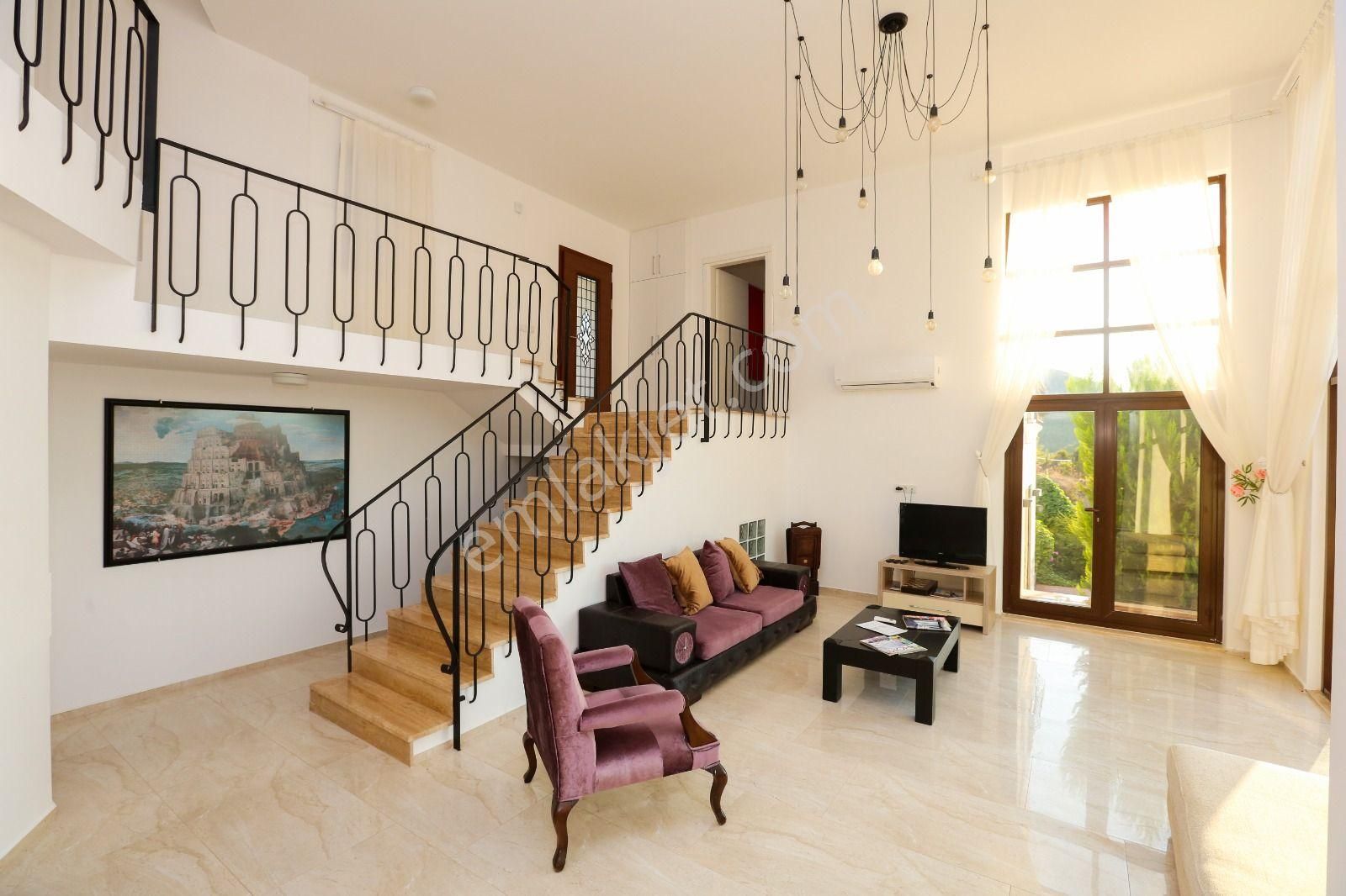 Rest Emlak- Emsalsiz Deniz Manzaralı Villa - Görsel 31