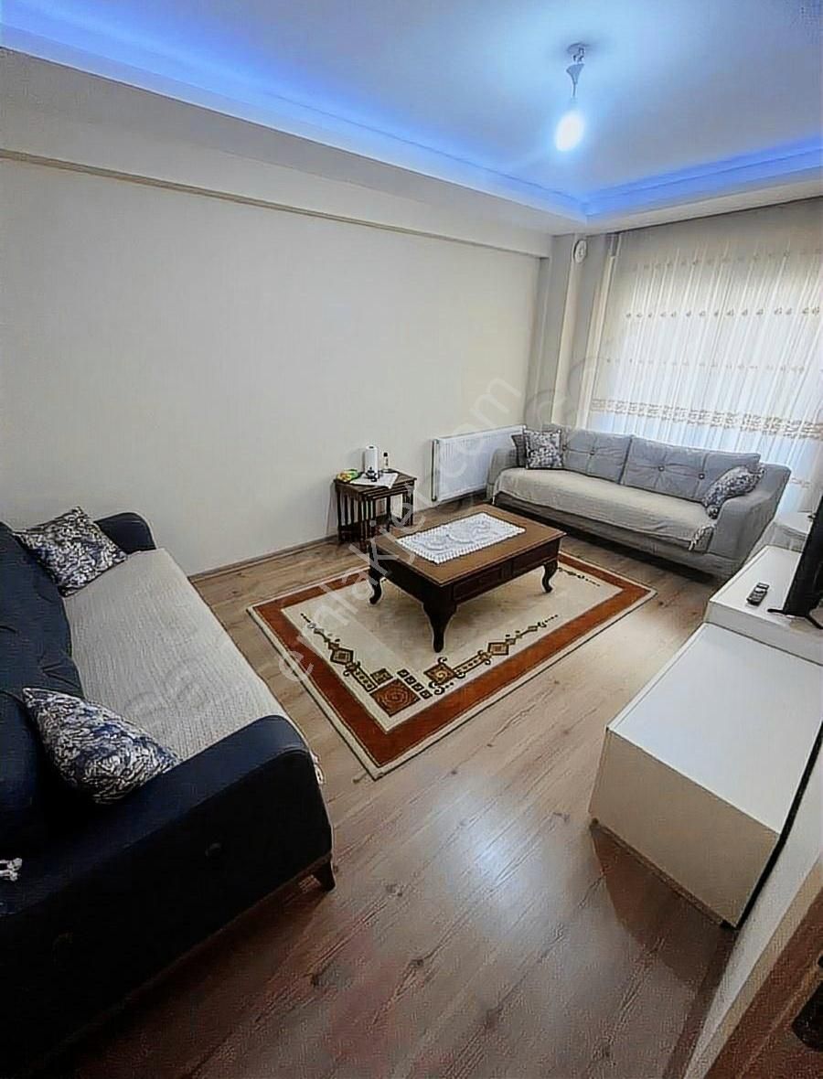 Karşıyaka Medikalpoint Hastane Yakını 2+1 Eşyalı Kiralık Daire