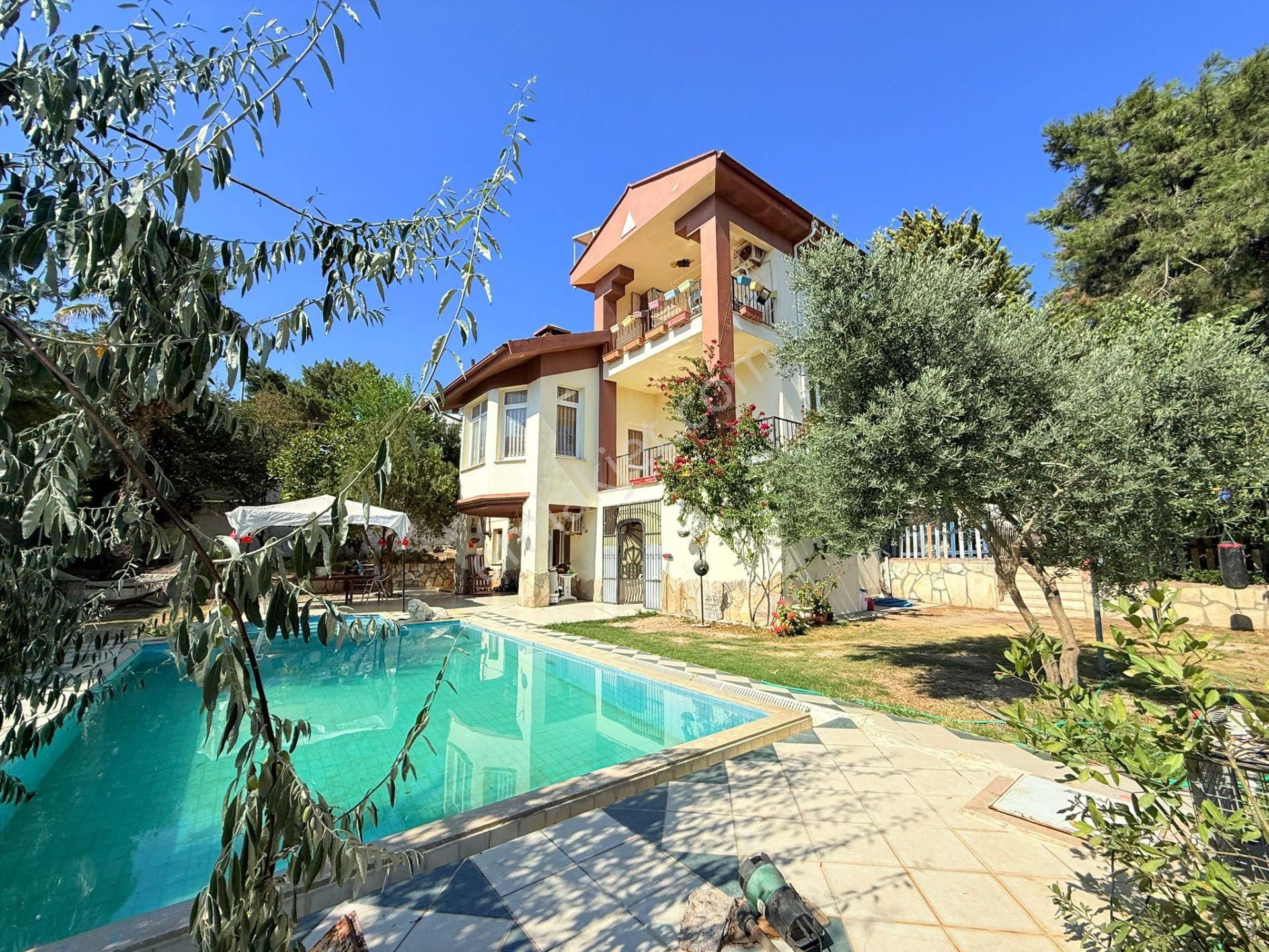 Full Manzara 1 Dönum Icerısınde -özel Havuz-bahçe-özel Otopark-6+1-tamamı Müstakil Villa - Görsel 5