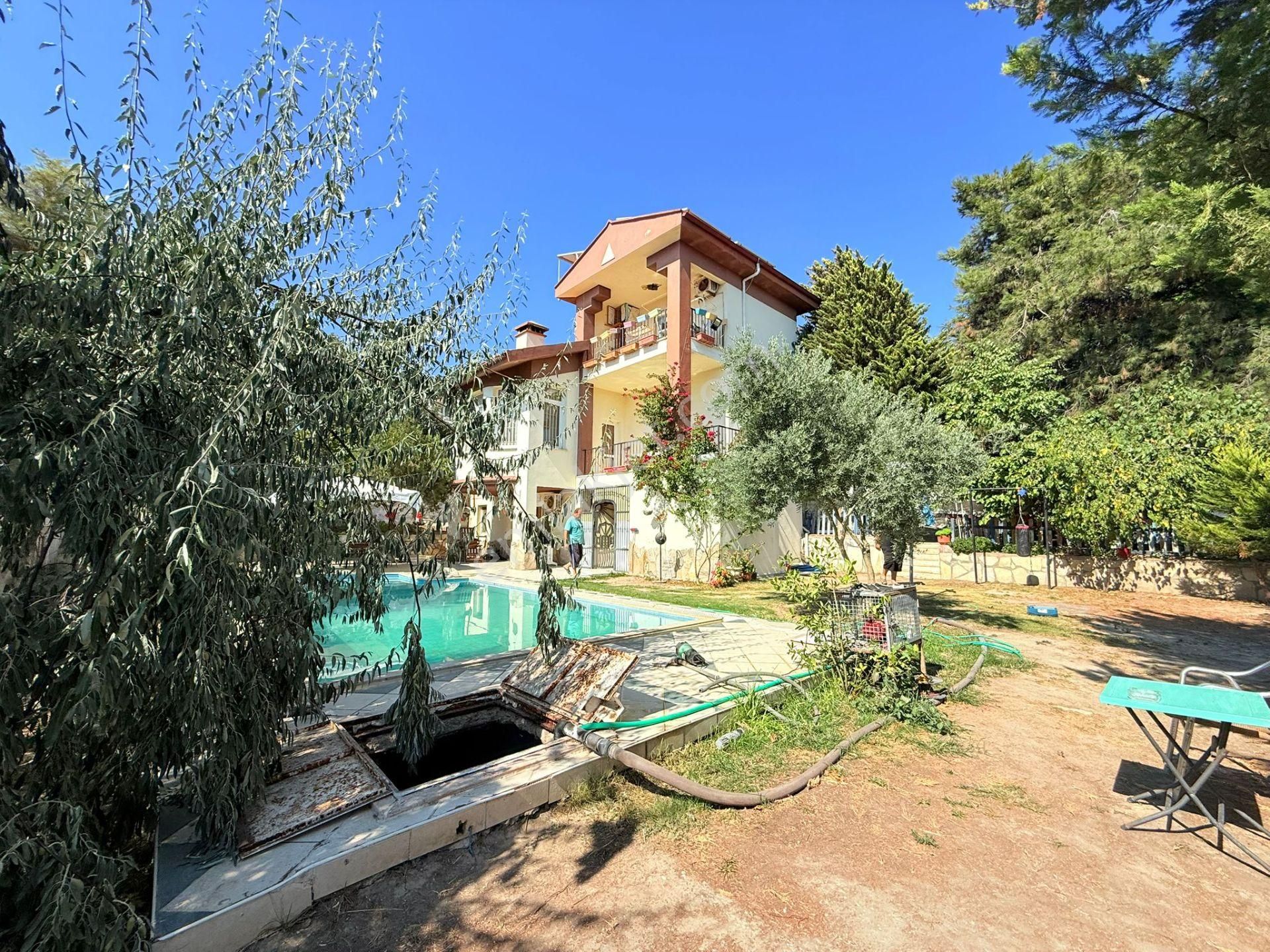 Full Manzara 1 Dönum Icerısınde -özel Havuz-bahçe-özel Otopark-6+1-tamamı Müstakil Villa - Görsel 4