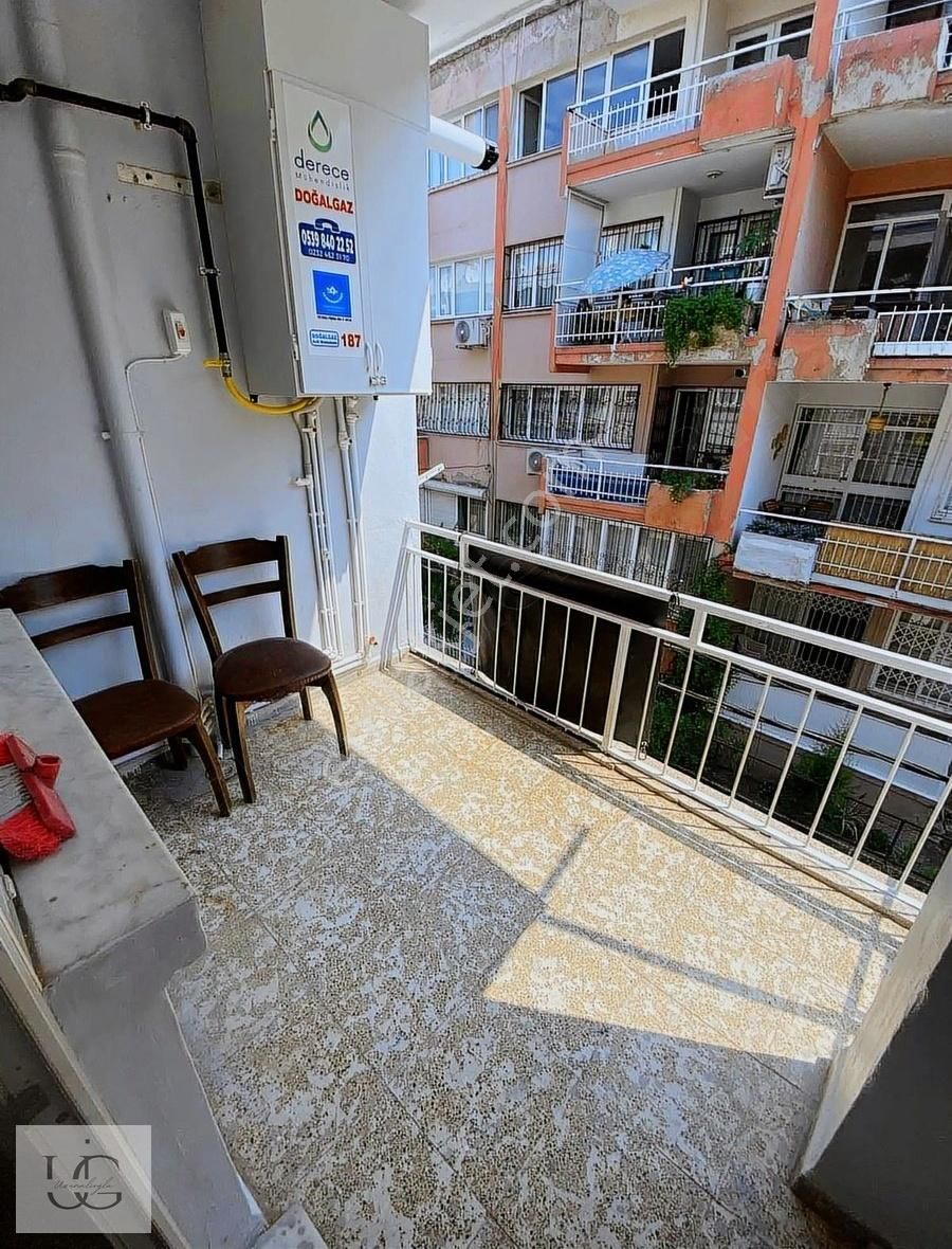 Üçyol Meydan Ve Metro Yakını 3+1 Arakat Doğalgazlı Kiralık