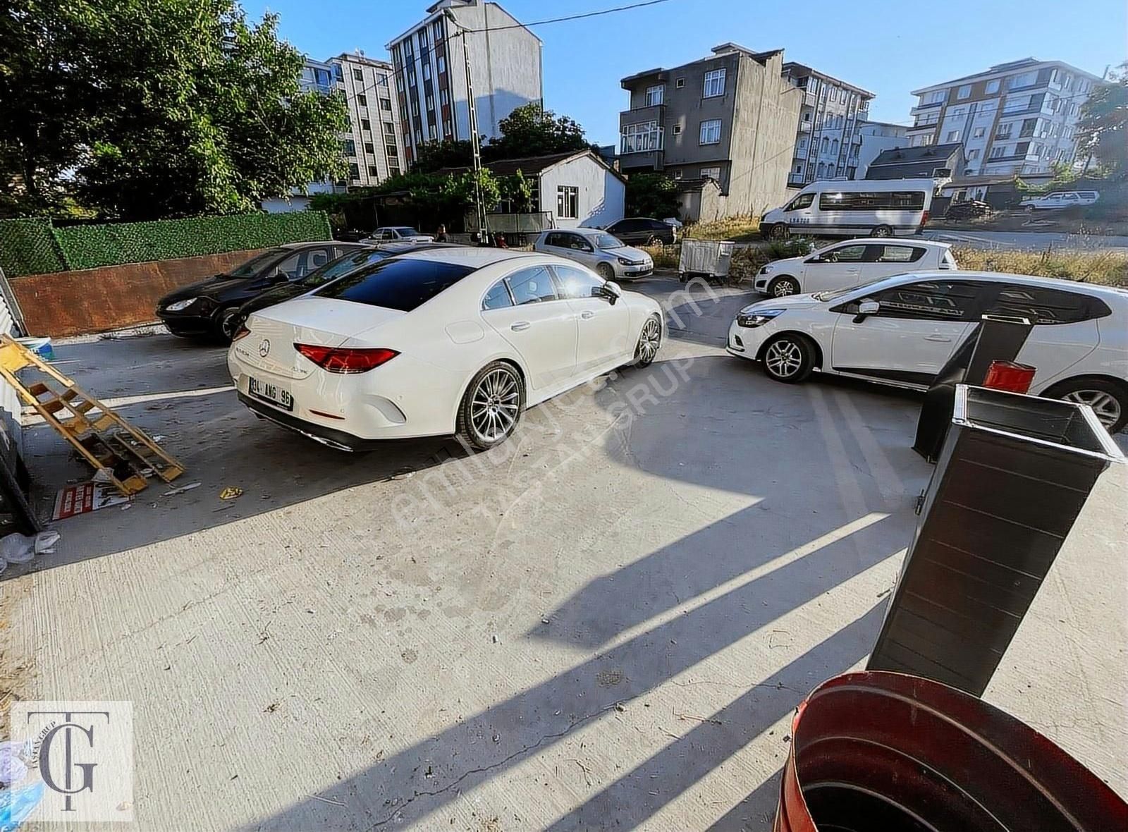 Taştan Grup' Tan Hadımköy Merkezde 100 M2 Kiralık Dükkanlar