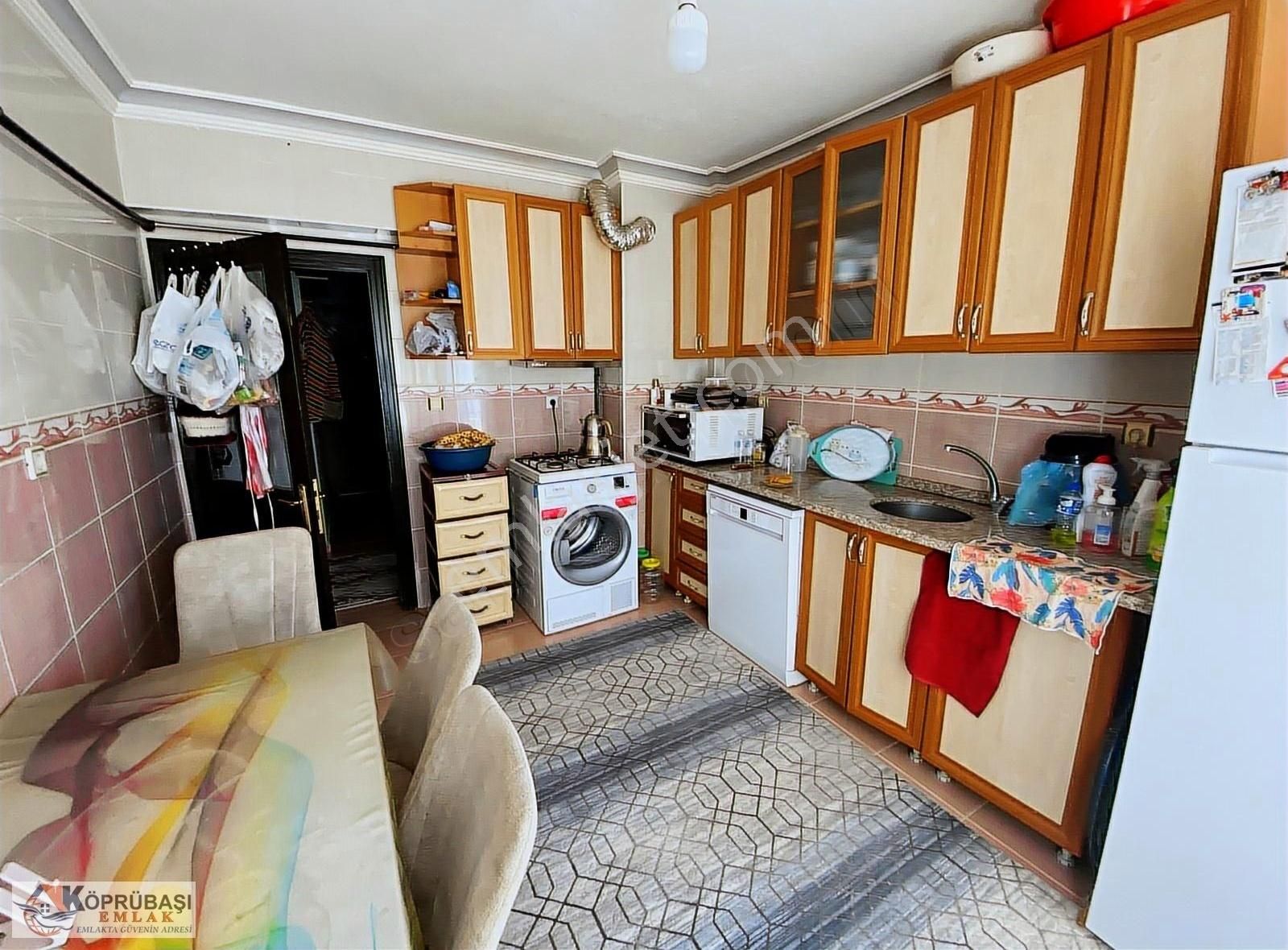 Köprübaşı Emlaktan Satıkadın Mah 3+1 Asansörlü Daire 2.950.000tl