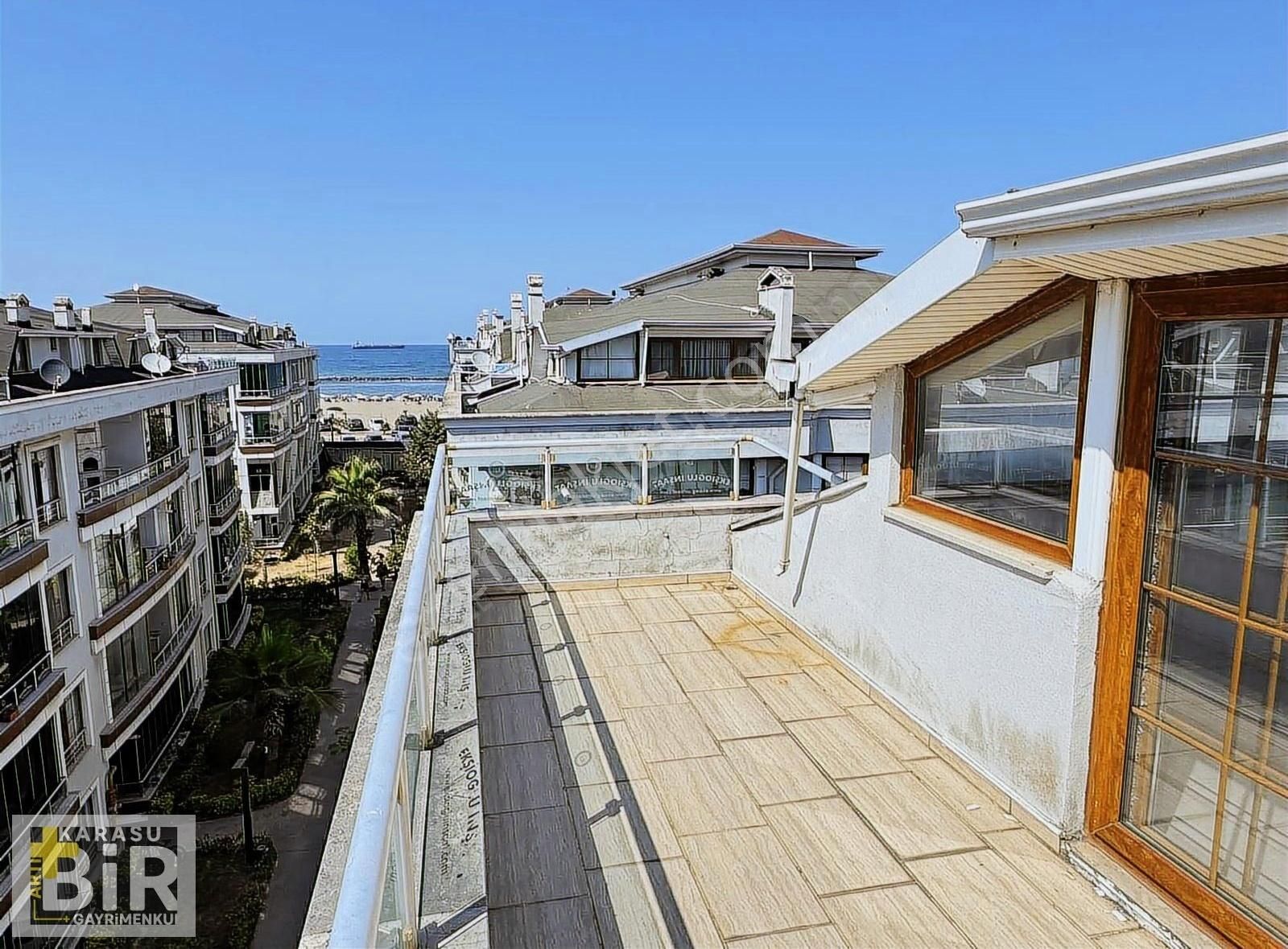 Karasunun En Prestijli Sitesinde Deniz Manzaralı 4+1 Dubleks