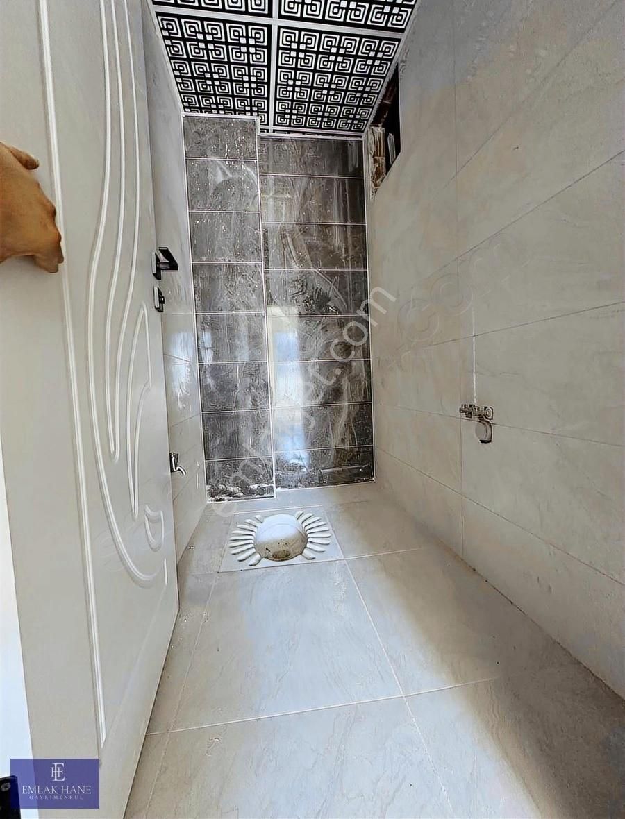 Hasköy'ün Kalbinde Salon Mutfak Ayrı Deniz Manzaralı 2+1 Daire